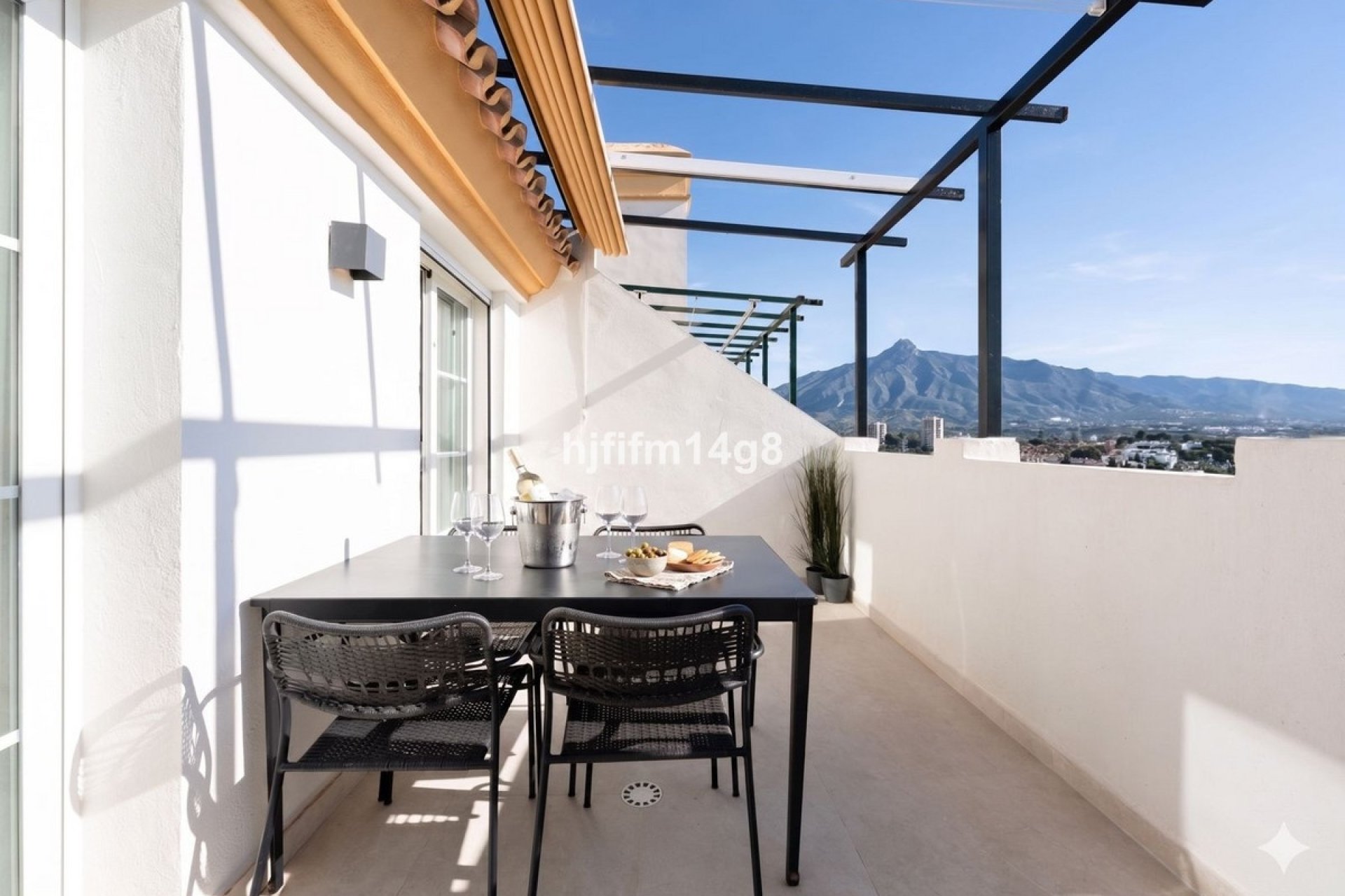 Wiederverkauf - apartment - Marbella - Nueva Andalucía