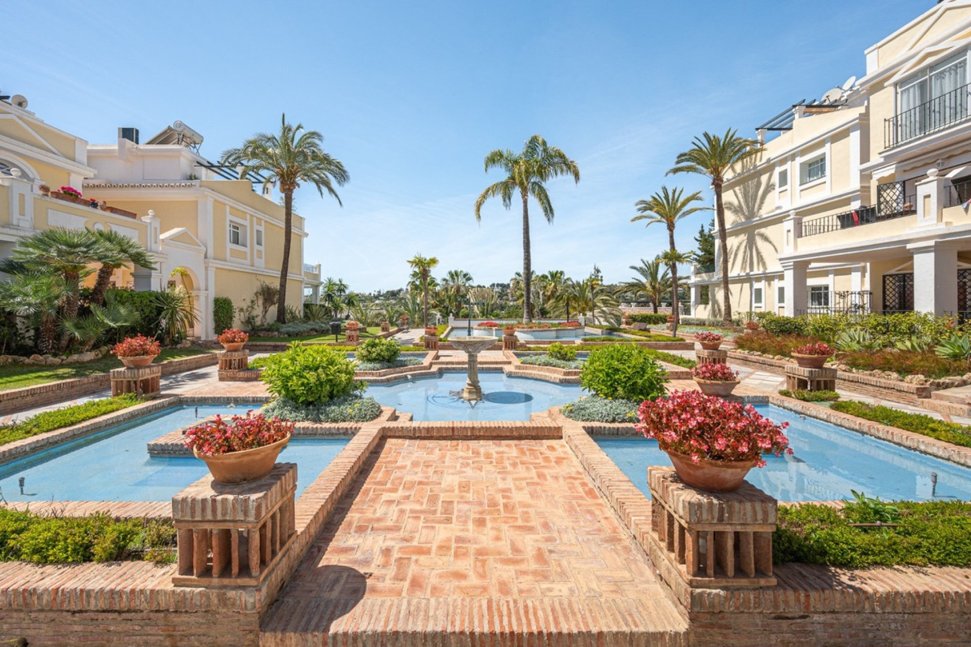 Wiederverkauf - apartment - Marbella - Nueva Andalucía