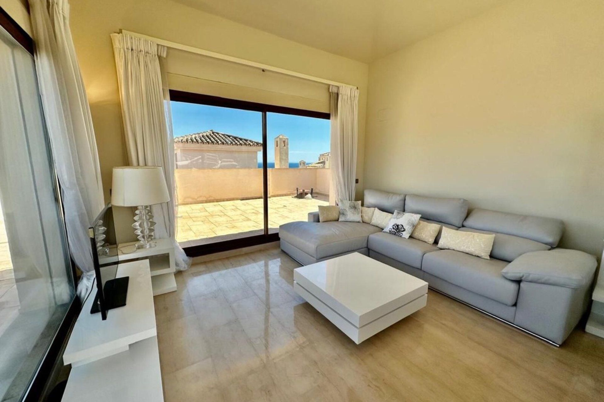 Wiederverkauf - apartment - Marbella - Nueva Andalucía