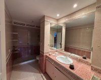 Wiederverkauf - apartment - Marbella - Nueva Andalucía