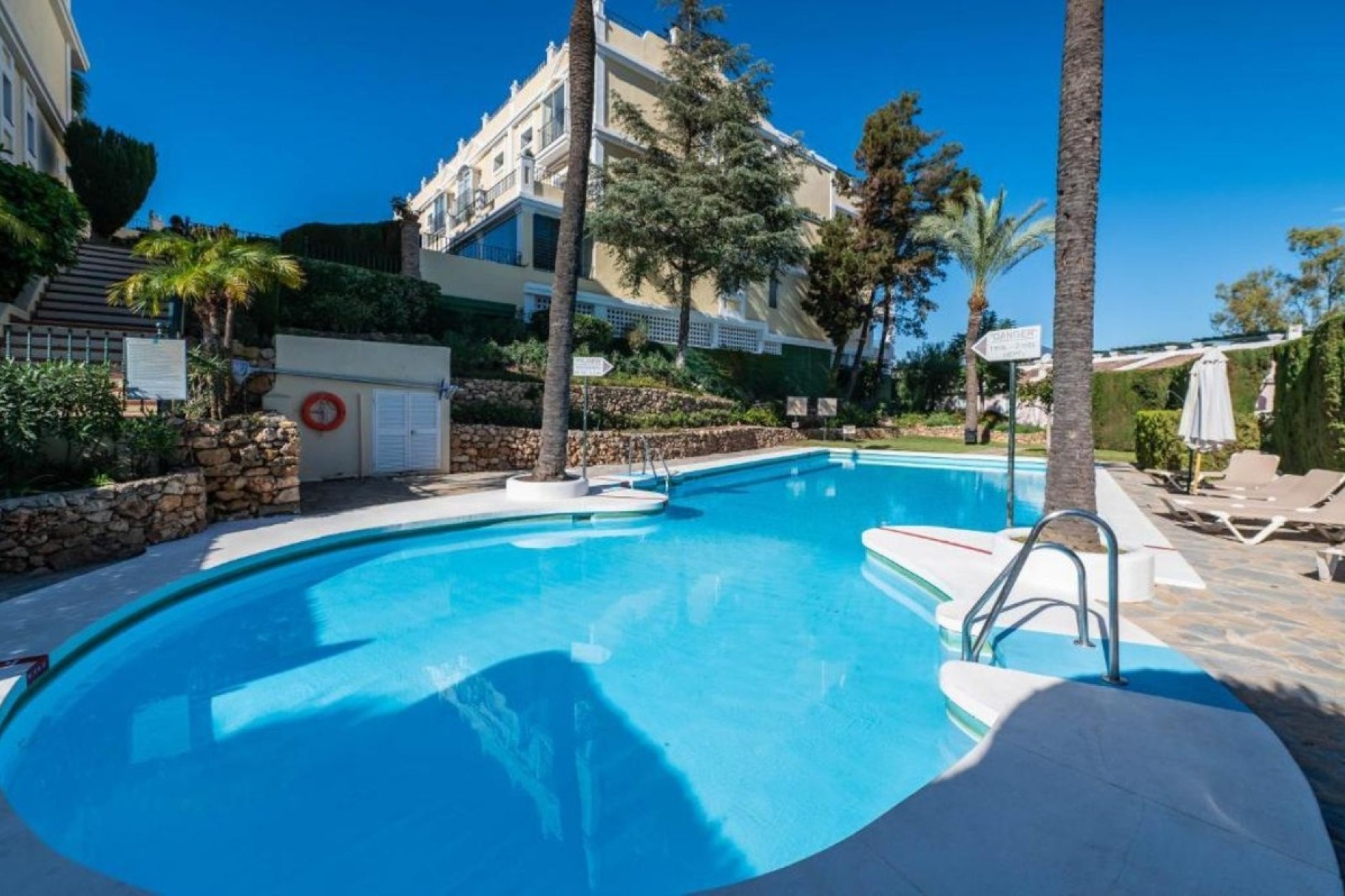 Wiederverkauf - apartment - Marbella - Nueva Andalucía