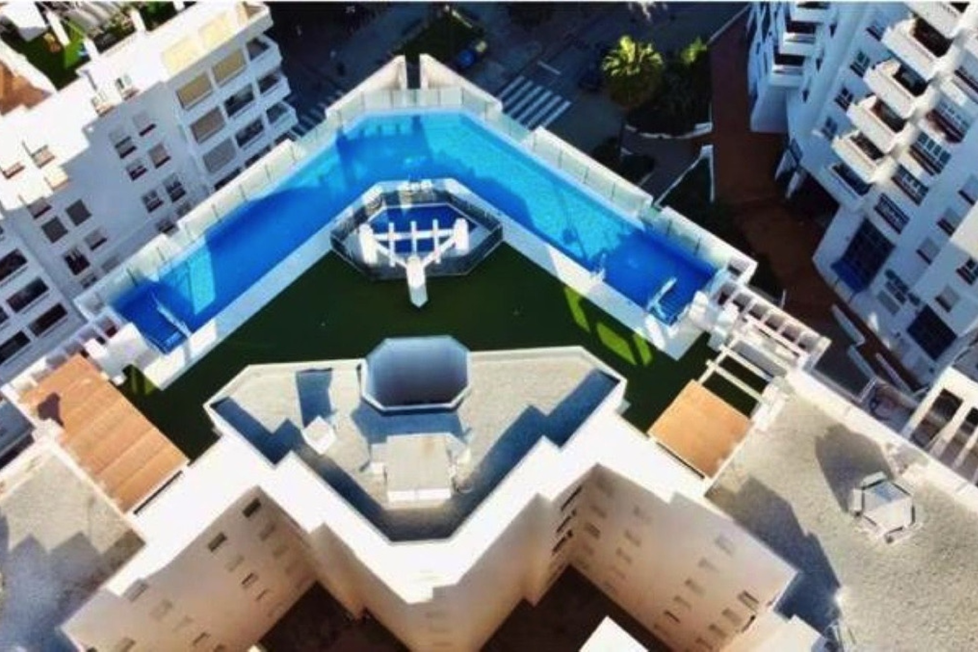 Wiederverkauf - apartment - Marbella - Nueva Andalucía