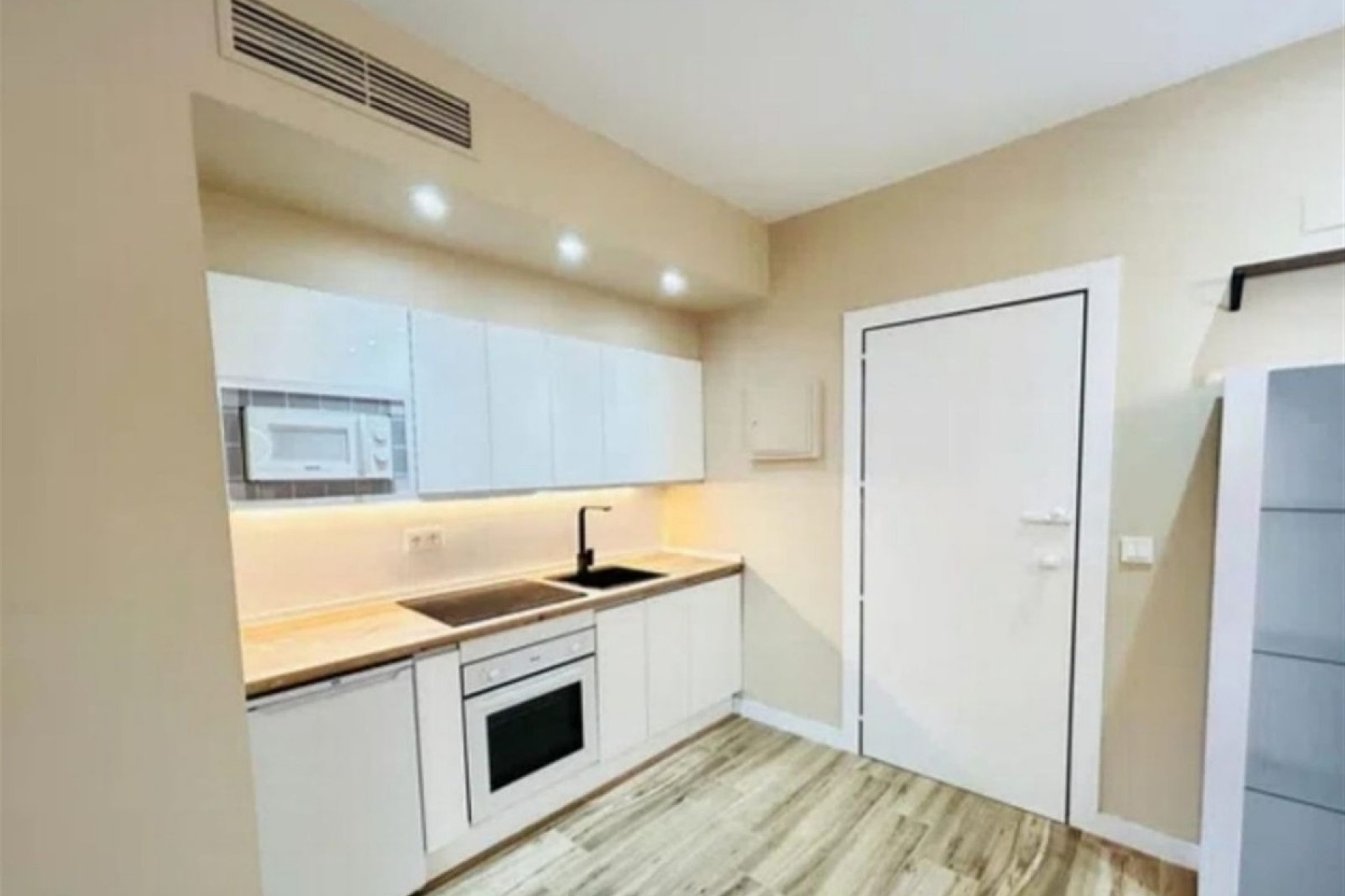 Wiederverkauf - apartment - Marbella - Nueva Andalucía
