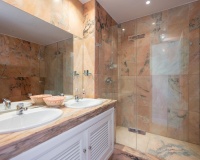 Wiederverkauf - apartment - Marbella - Nueva Andalucía