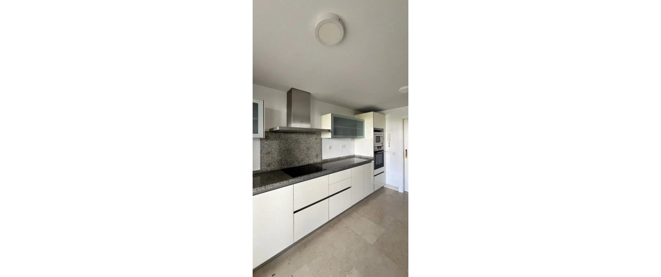 Wiederverkauf - apartment - Marbella - Nueva Andalucía