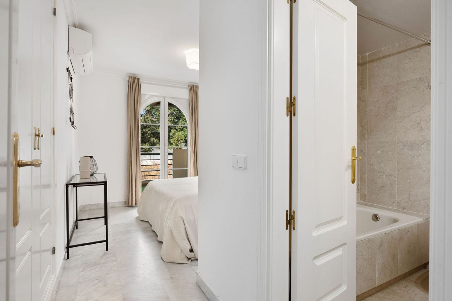 Wiederverkauf - apartment - Marbella - Nueva Andalucía