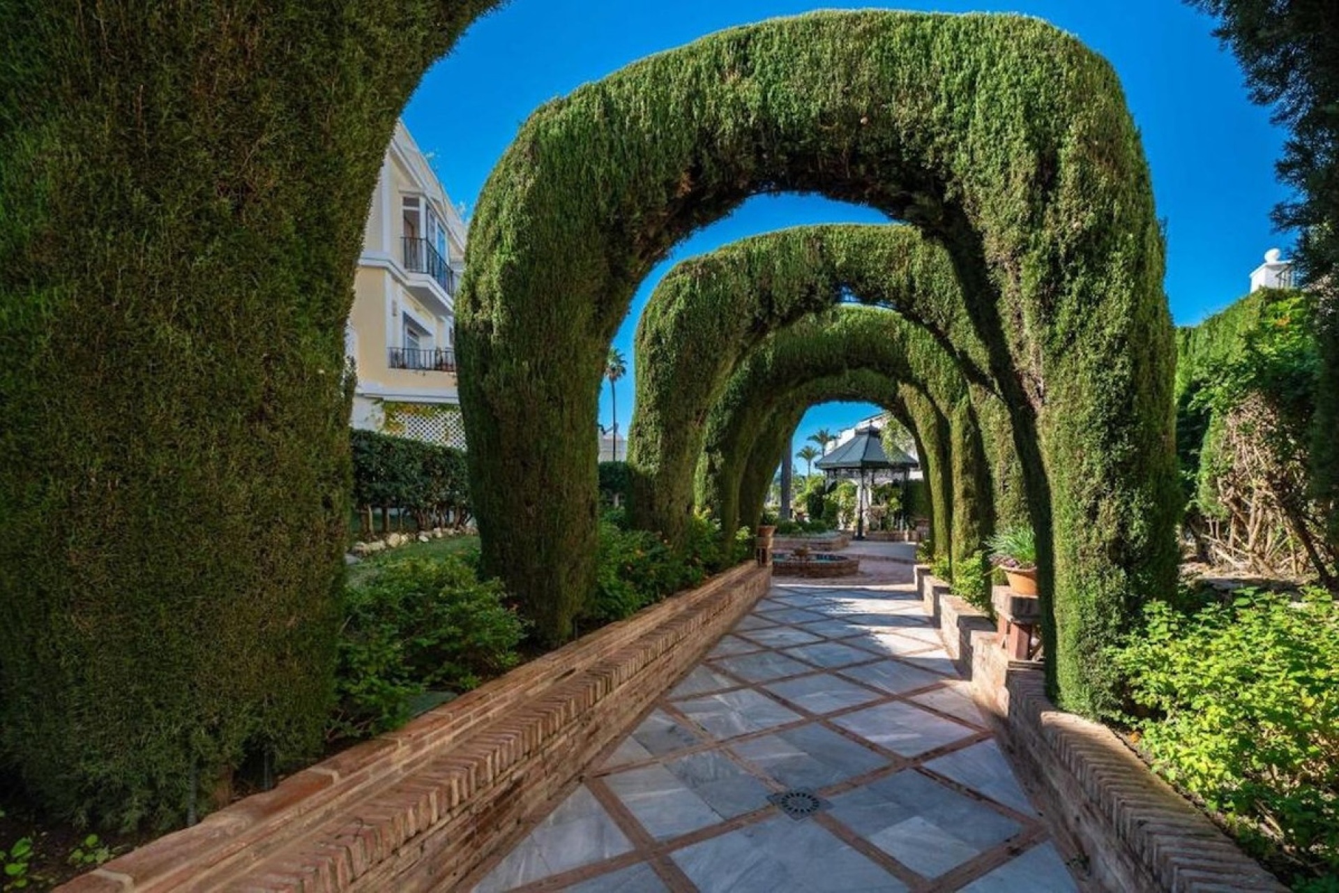 Wiederverkauf - apartment - Marbella - Nueva Andalucía