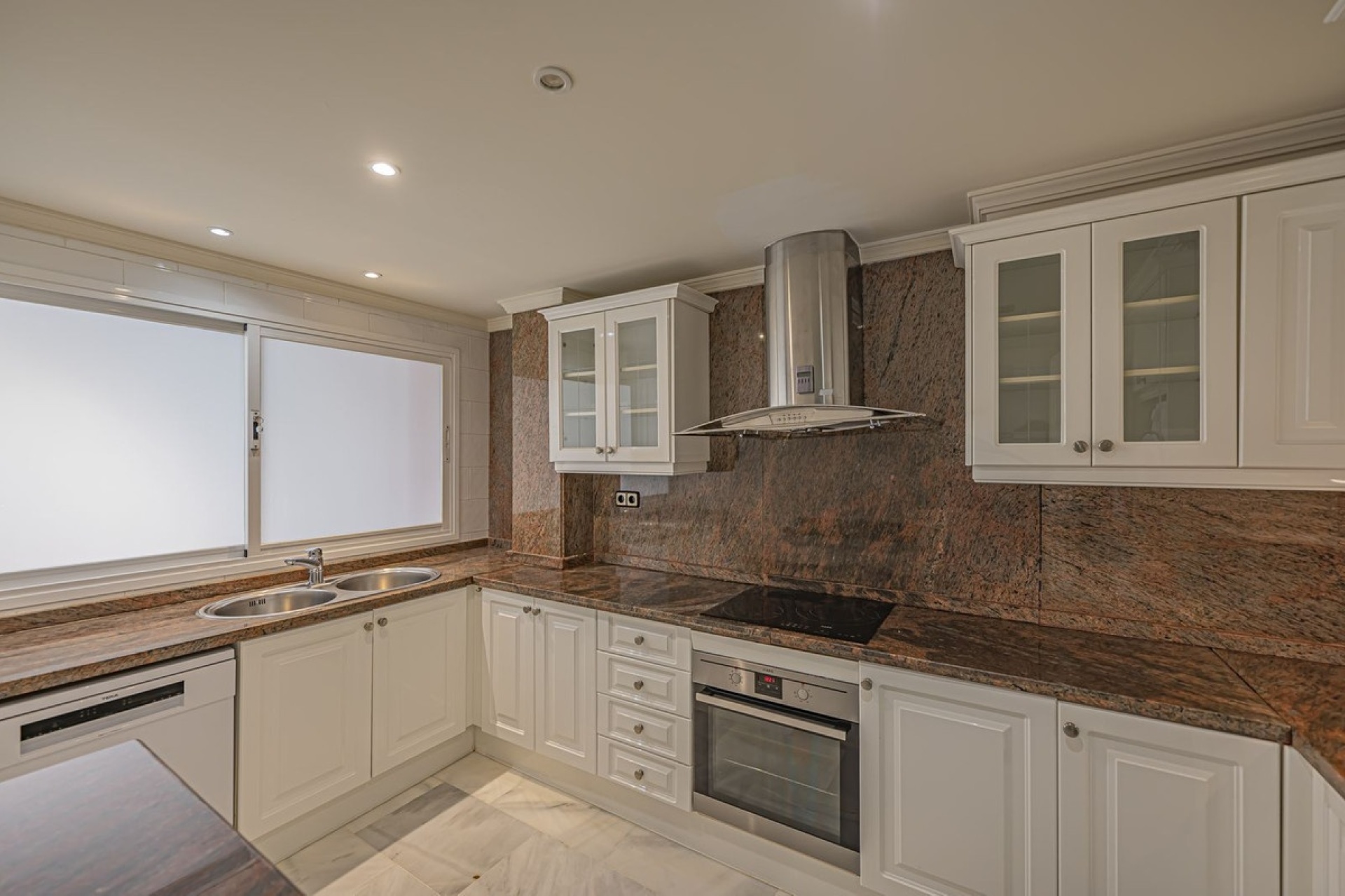 Wiederverkauf - apartment - Marbella - Nueva Andalucía