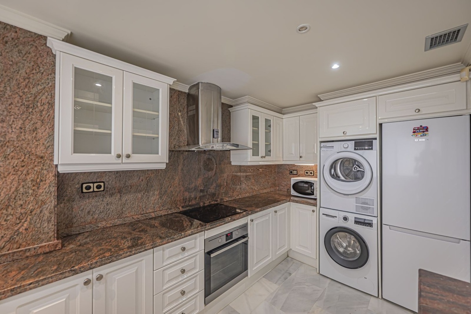 Wiederverkauf - apartment - Marbella - Nueva Andalucía