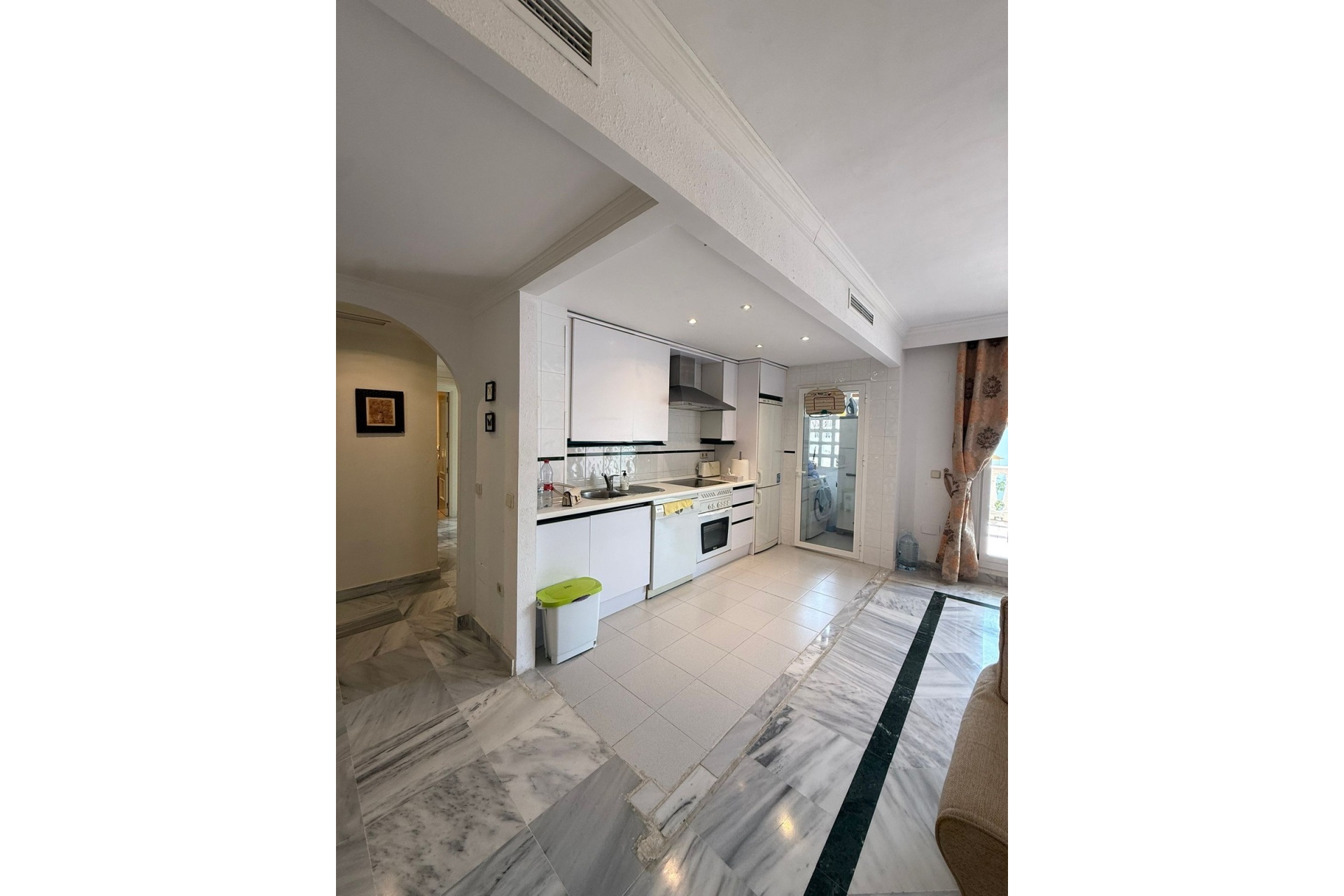 Wiederverkauf - apartment - Marbella - Nueva Andalucía
