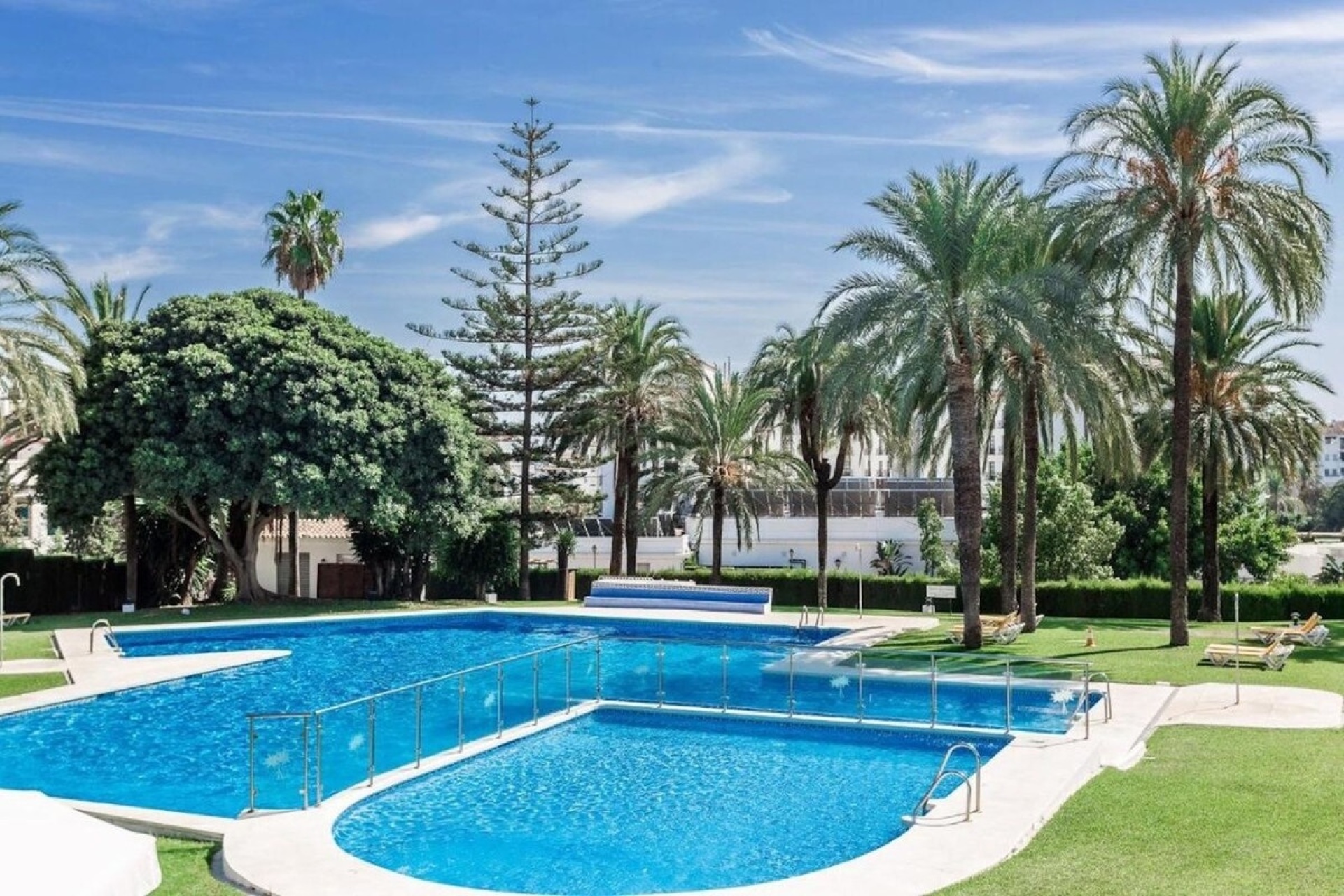 Wiederverkauf - apartment - Marbella - Nueva Andalucía