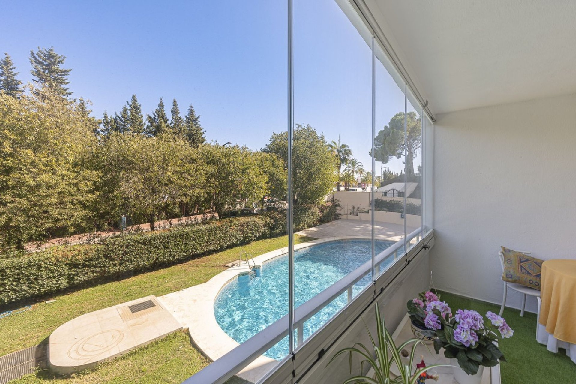 Wiederverkauf - apartment - Marbella - Nueva Andalucía
