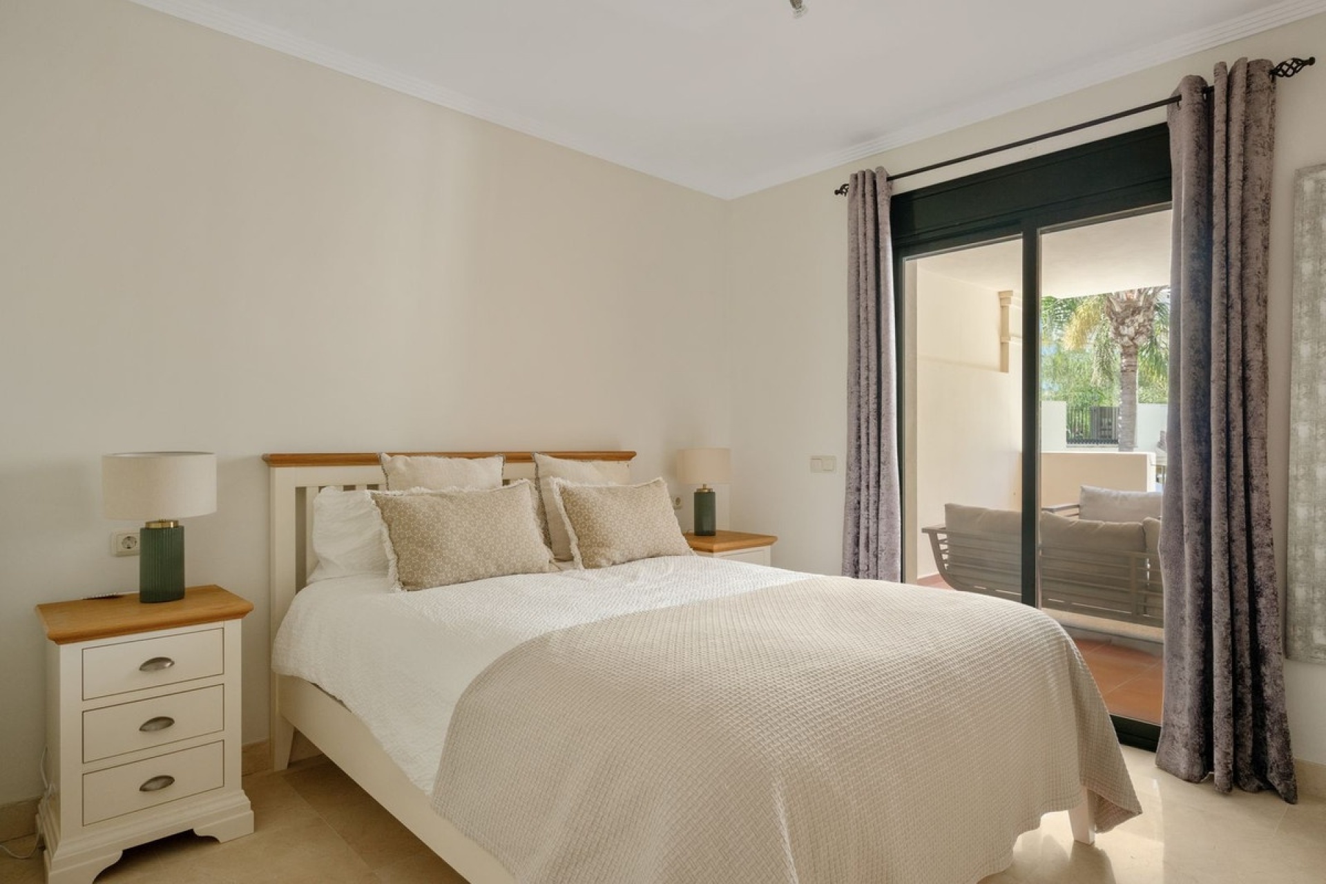 Wiederverkauf - apartment - Marbella - Nueva Andalucía