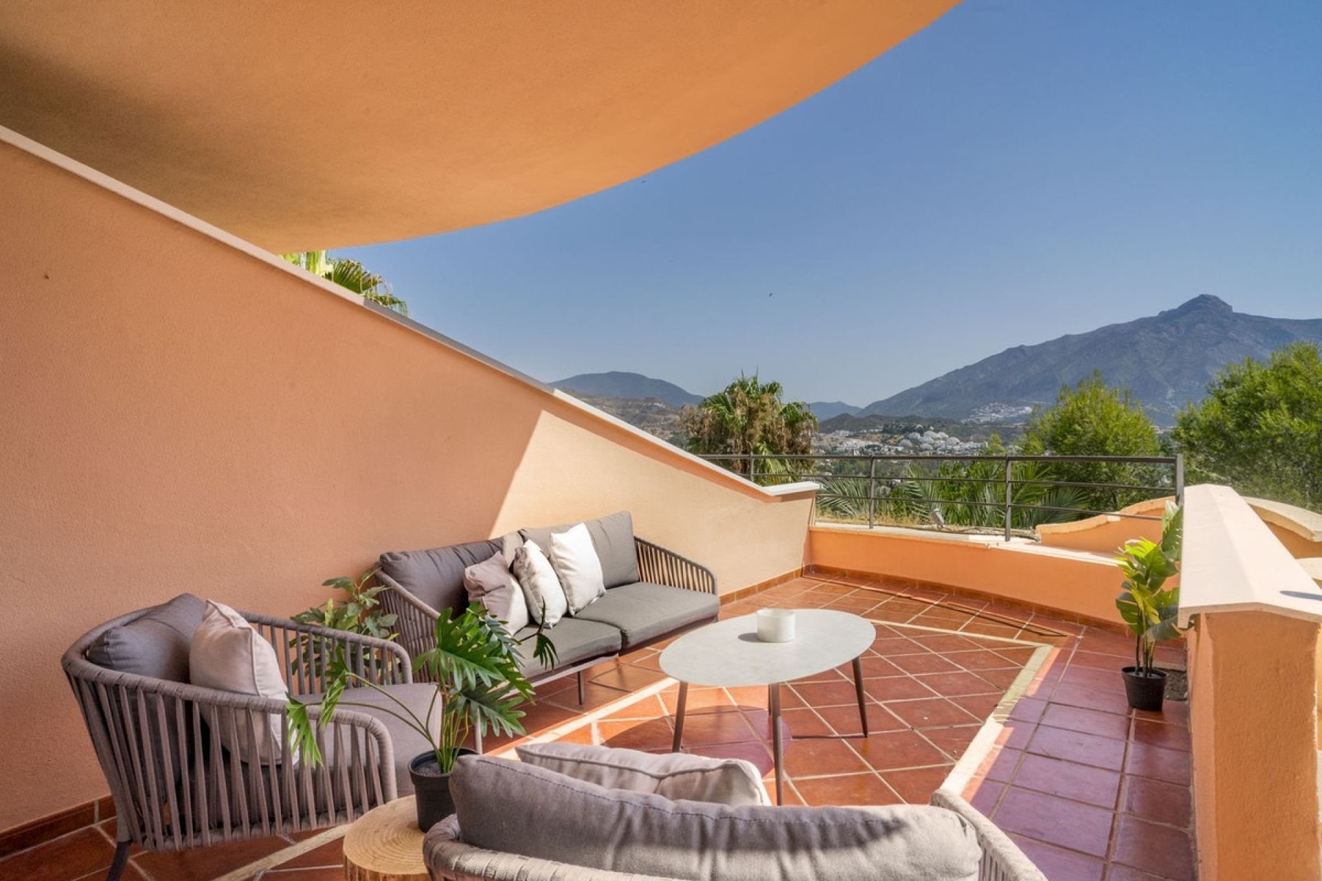 Wiederverkauf - apartment - Marbella - Nueva Andalucía