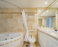 Wiederverkauf - apartment - Marbella - Nueva Andalucía