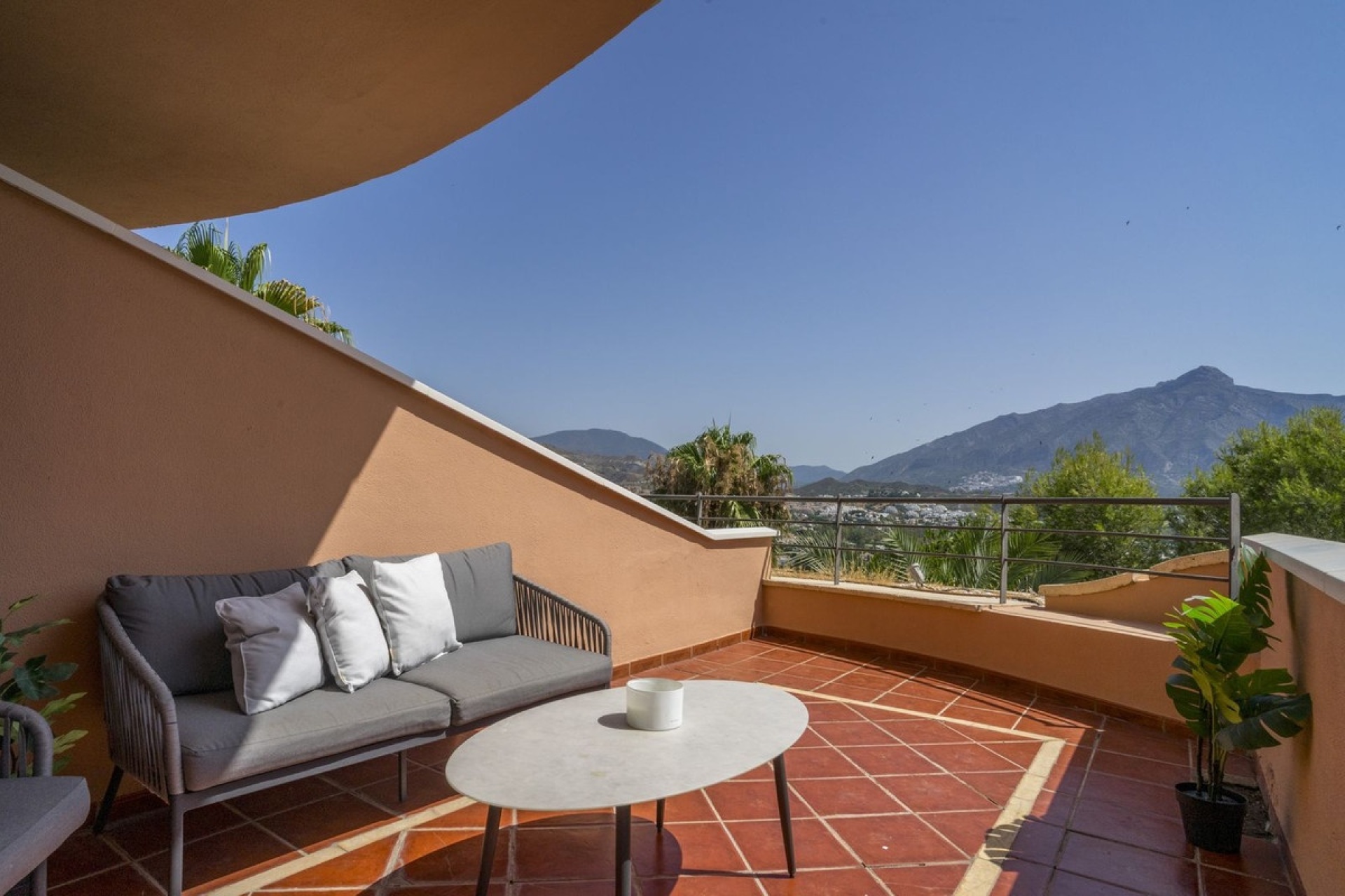 Wiederverkauf - apartment - Marbella - Nueva Andalucía