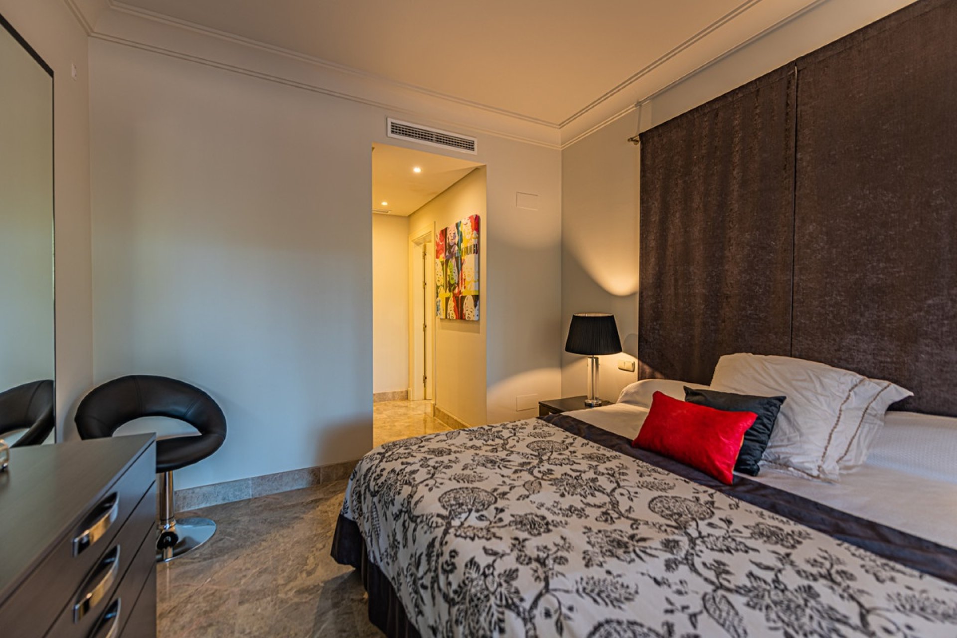 Wiederverkauf - apartment - Marbella - Nueva Andalucía