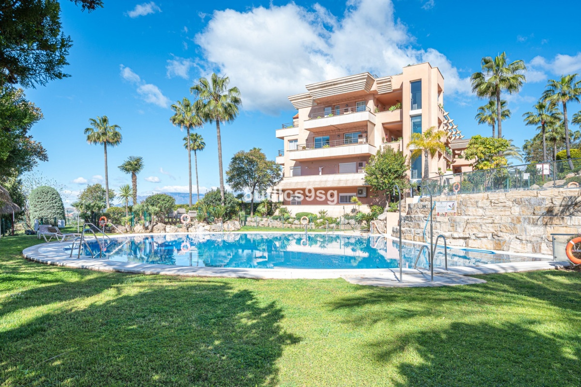 Wiederverkauf - apartment - Marbella - Nueva Andalucía