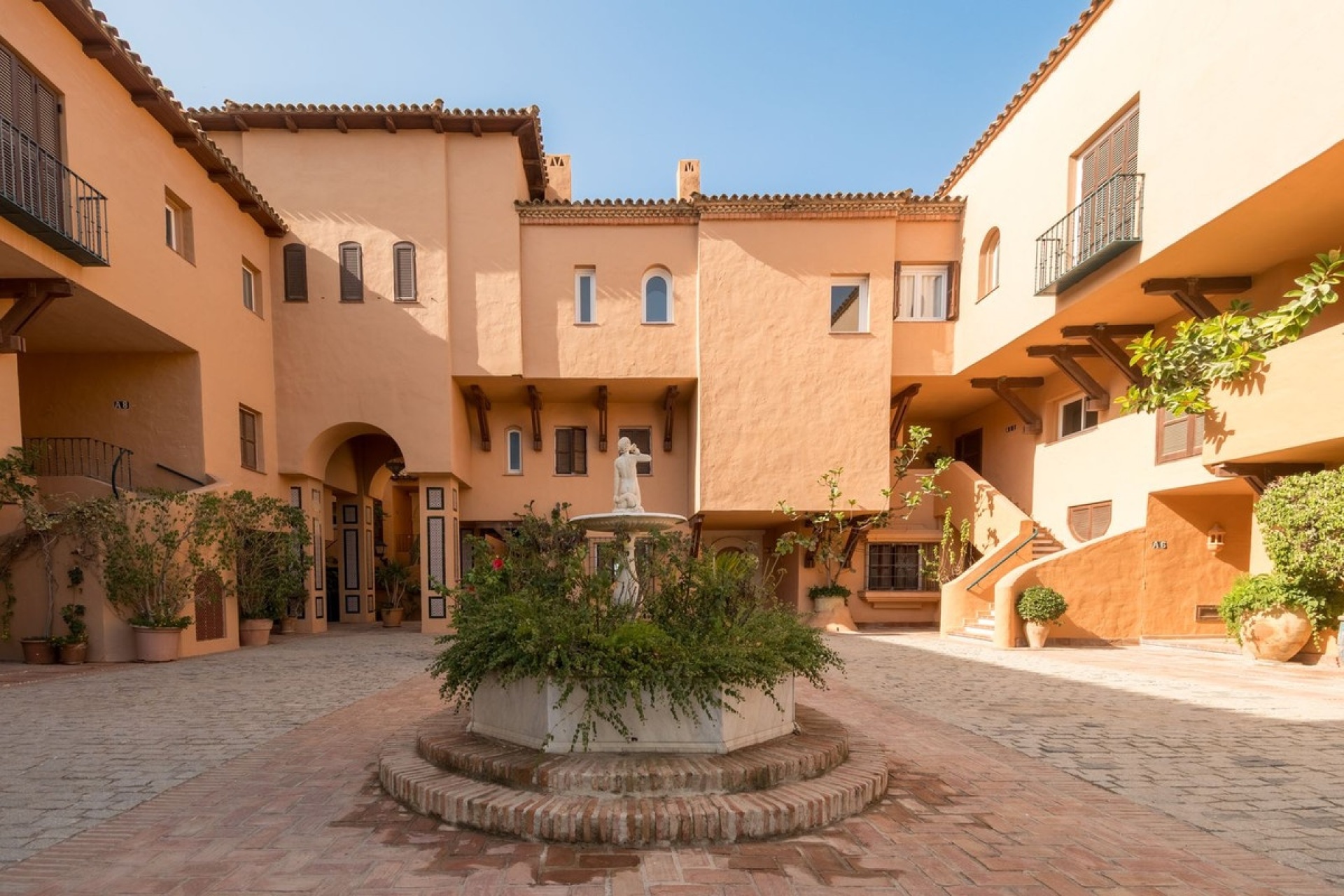 Wiederverkauf - apartment - Marbella - Nueva Andalucía