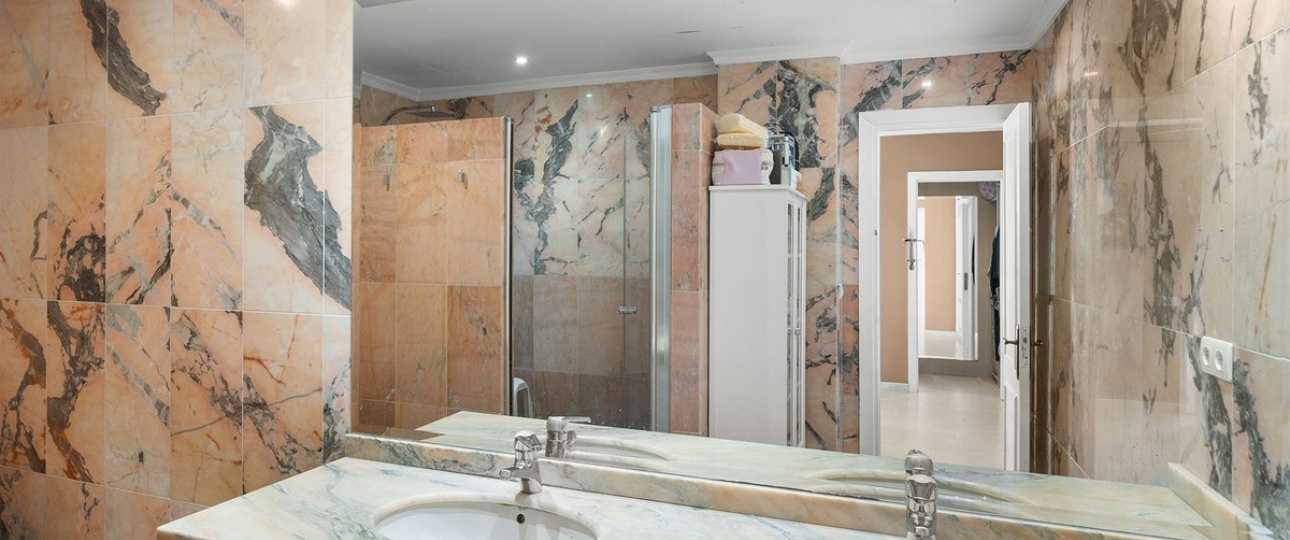 Wiederverkauf - apartment - Marbella - Nueva Andalucía