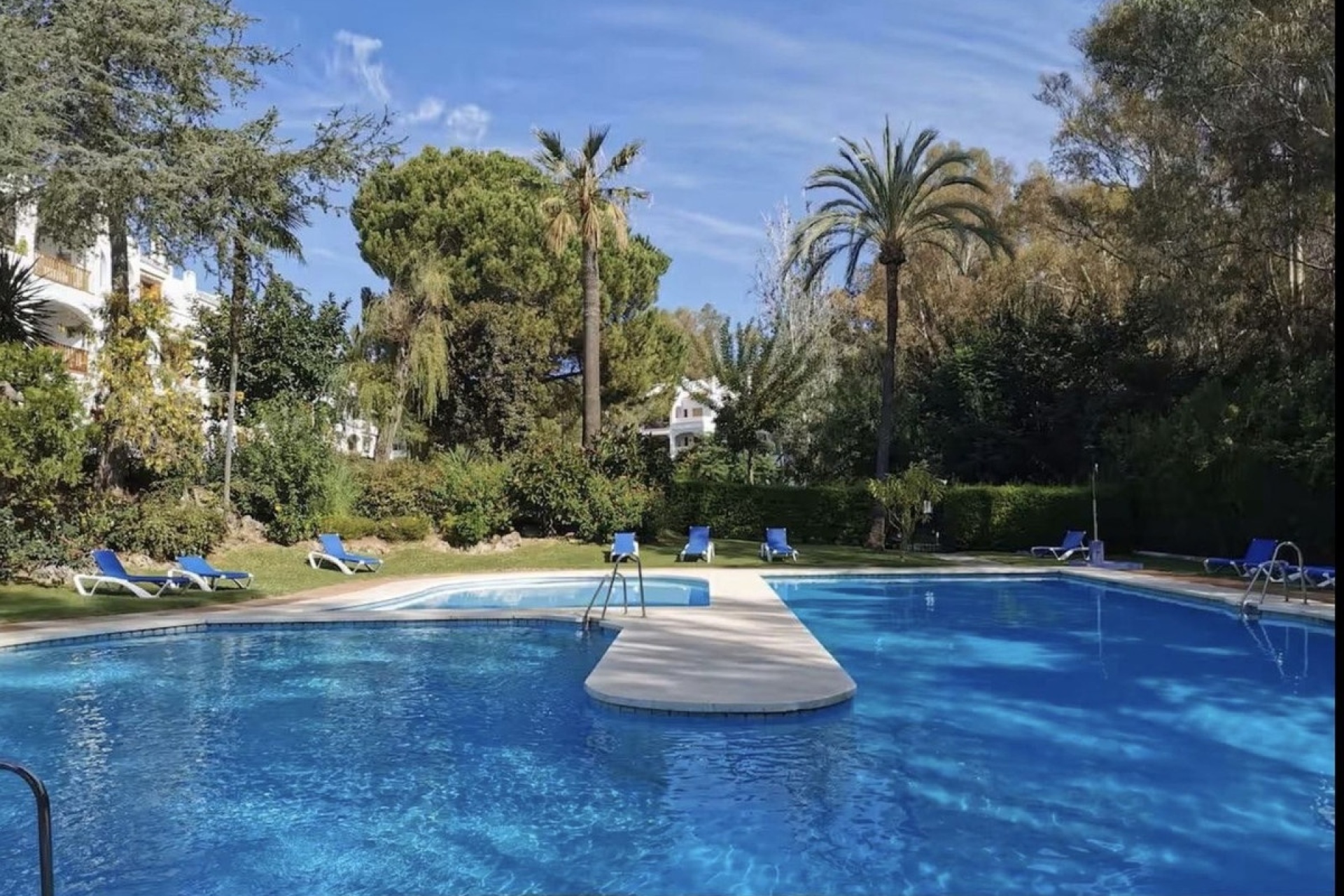 Wiederverkauf - apartment - Marbella - Nueva Andalucía