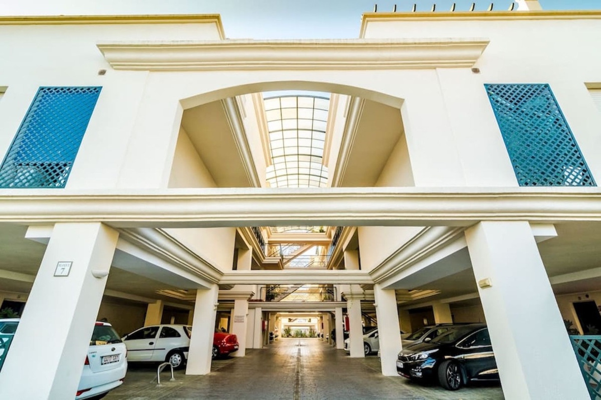 Wiederverkauf - apartment - Marbella - Nueva Andalucía