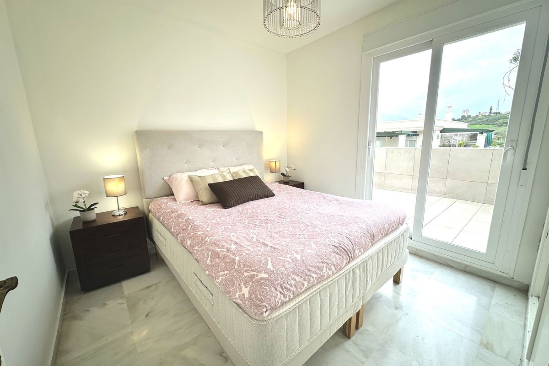 Wiederverkauf - apartment - Marbella - Nueva Andalucía