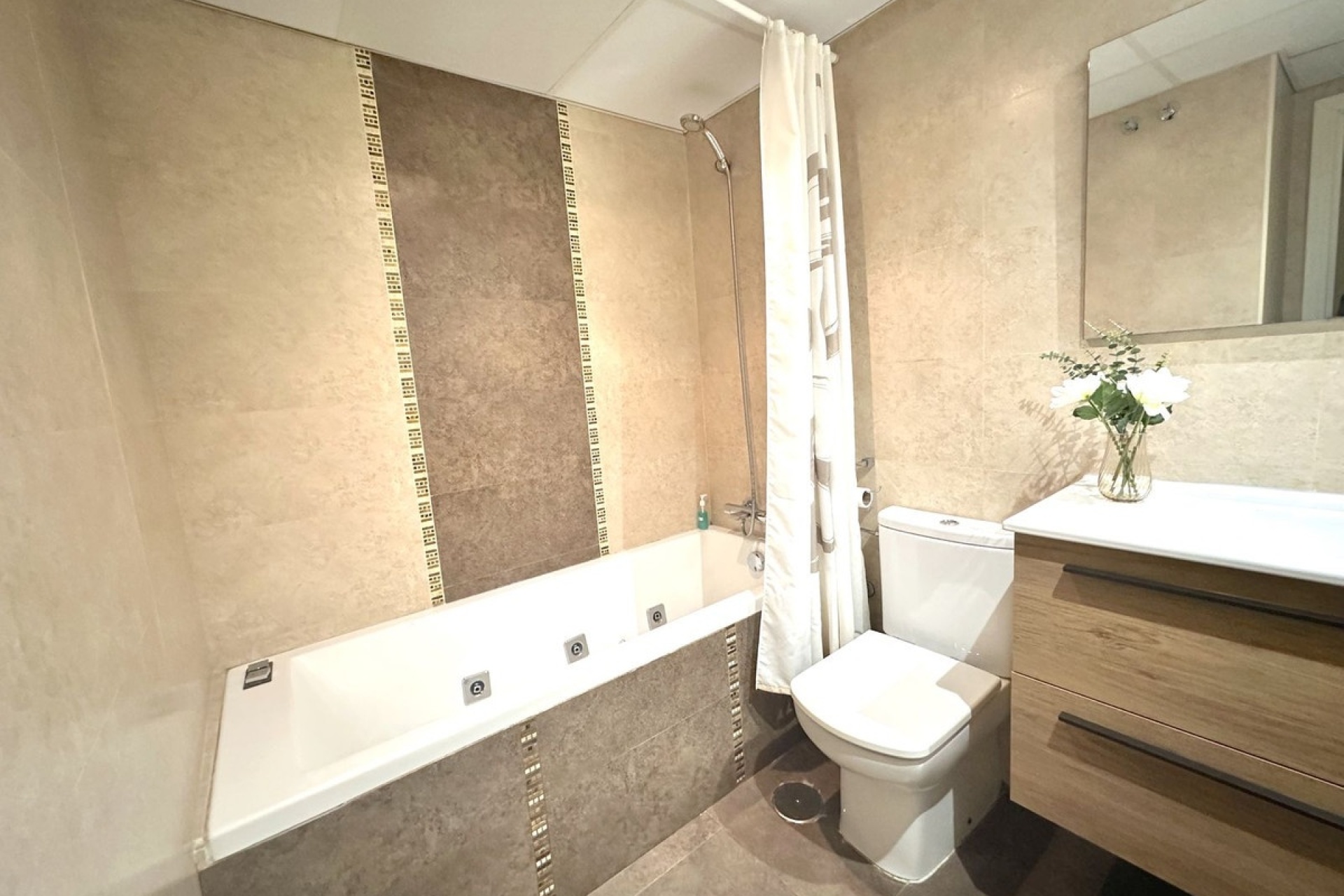 Wiederverkauf - apartment - Marbella - Nueva Andalucía