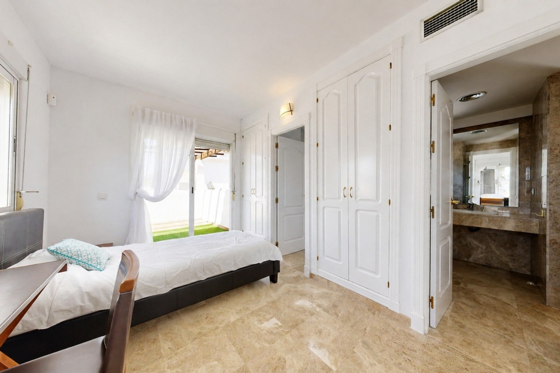 Wiederverkauf - apartment - Marbella - Nueva Andalucía