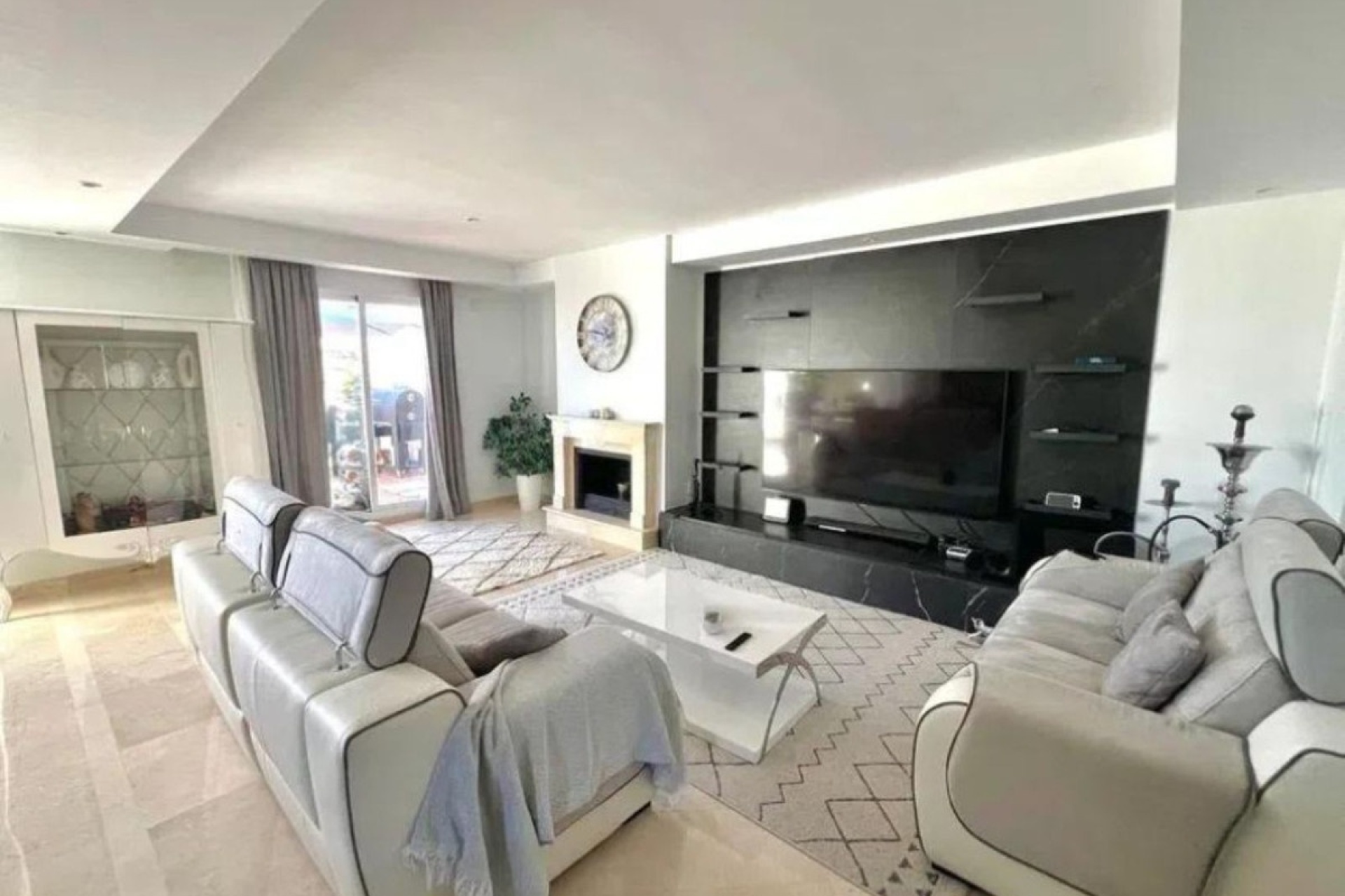Wiederverkauf - apartment - Marbella - Nueva Andalucía