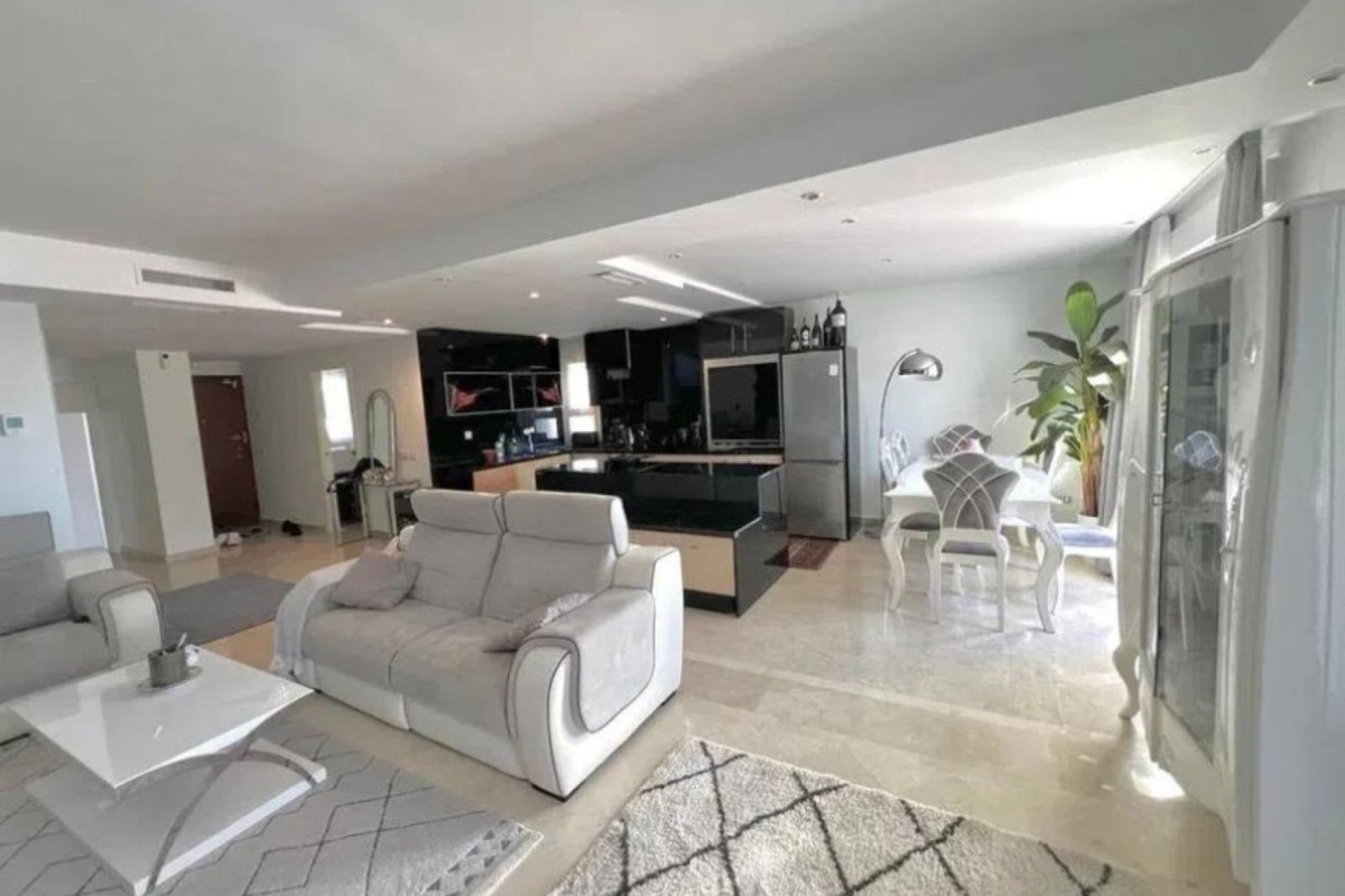 Wiederverkauf - apartment - Marbella - Nueva Andalucía