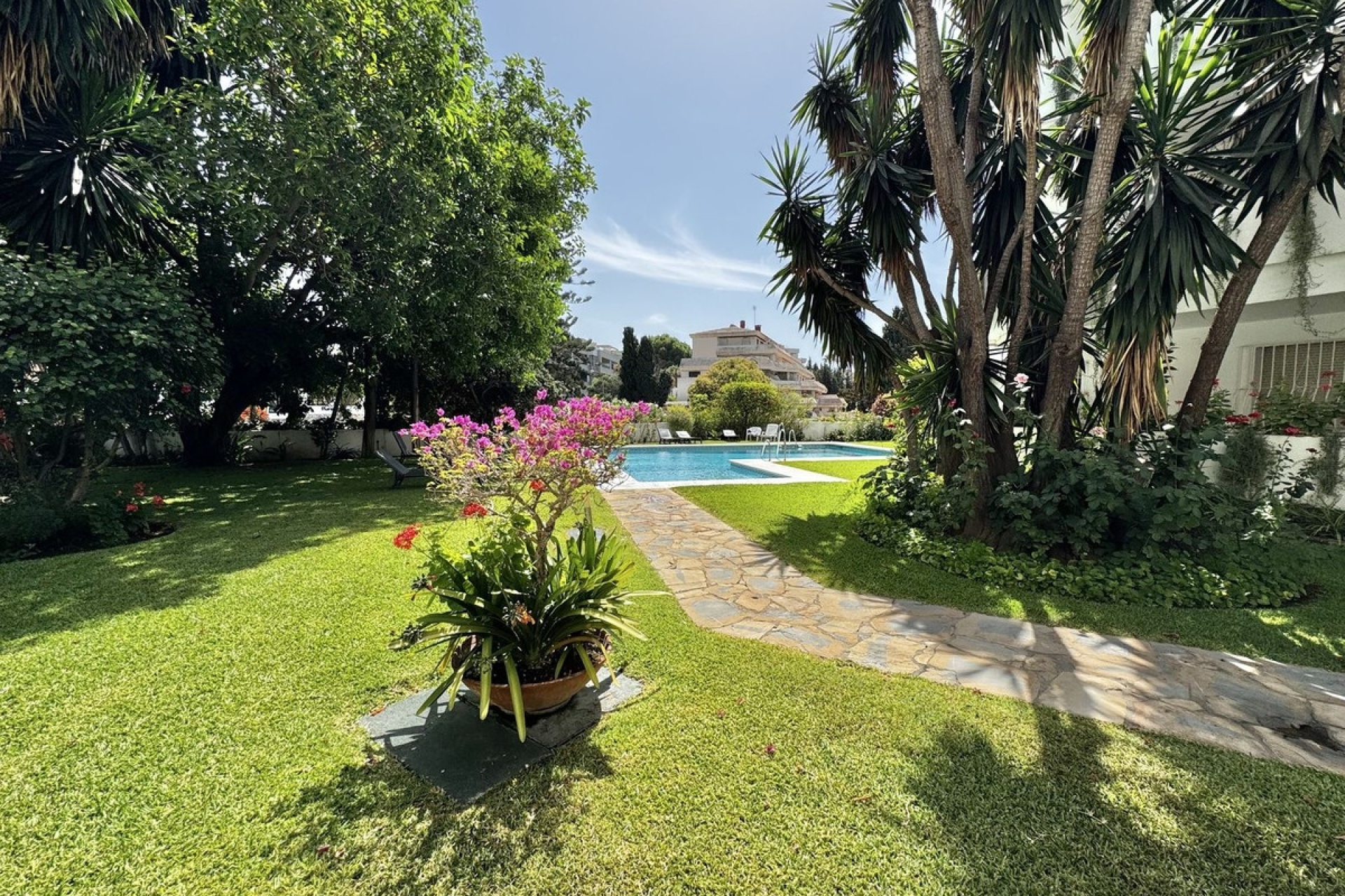 Wiederverkauf - apartment - Marbella - Nueva Andalucía