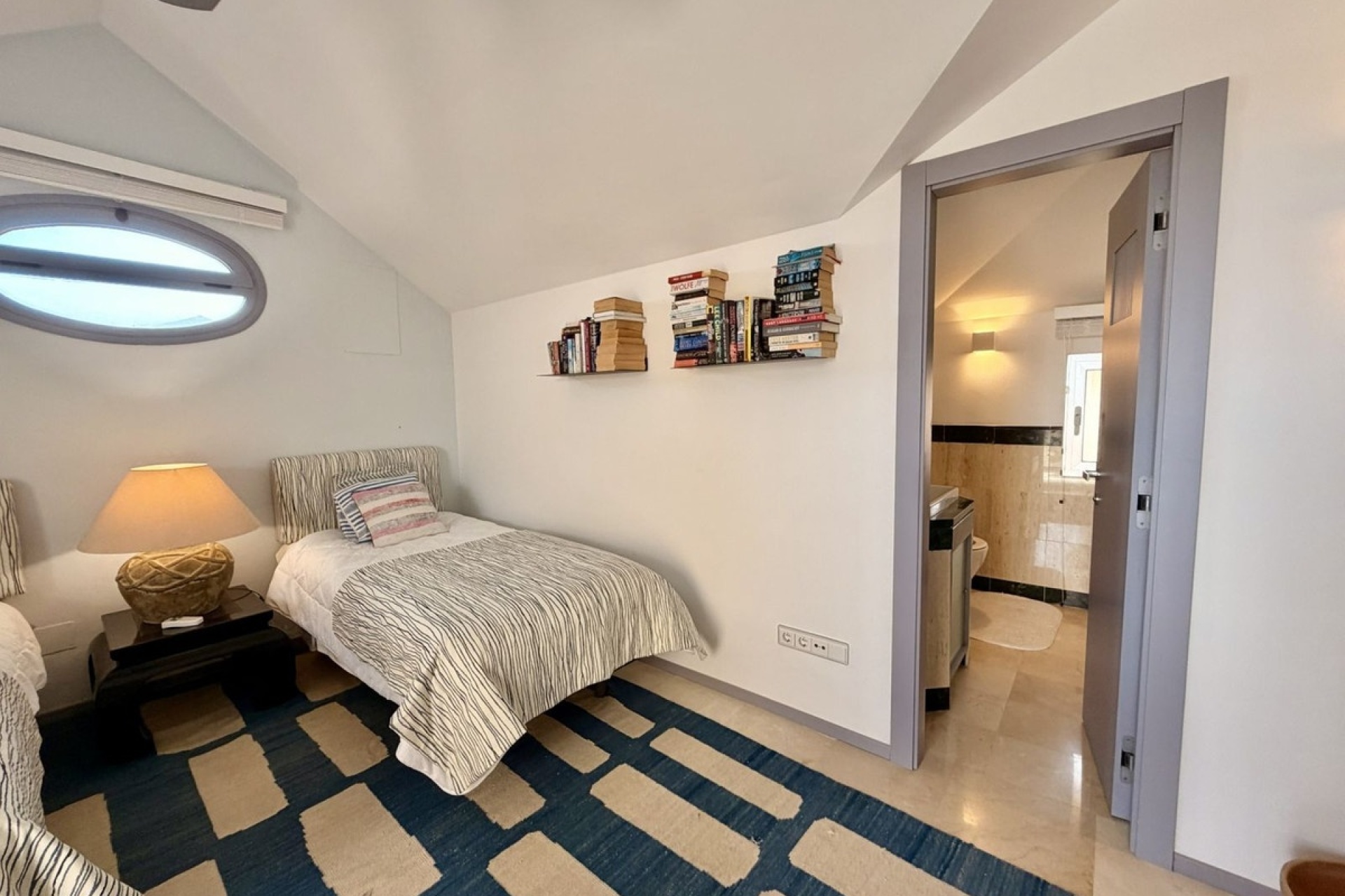 Wiederverkauf - apartment - Marbella - Nueva Andalucía