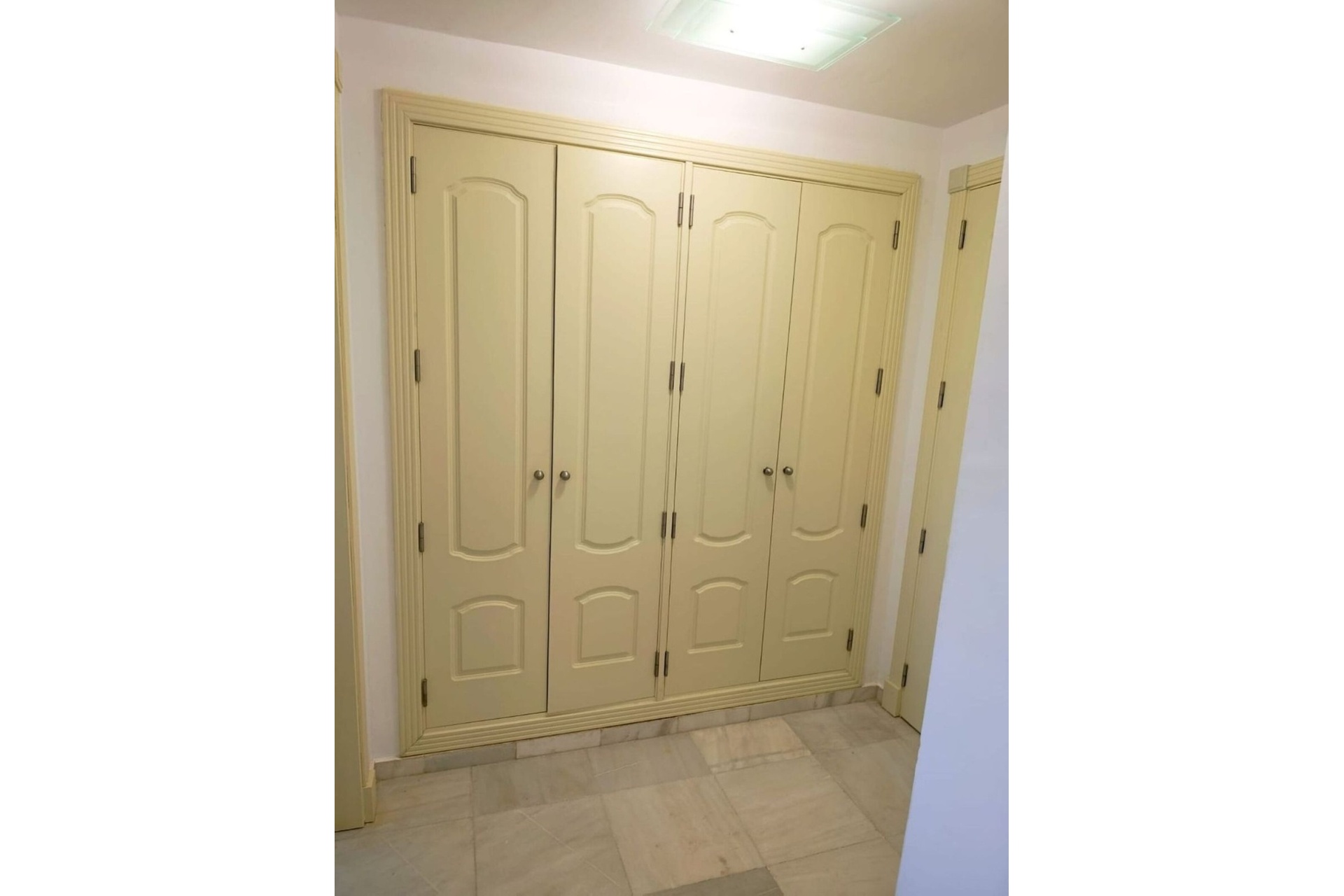 Wiederverkauf - apartment - Marbella - Nueva Andalucía