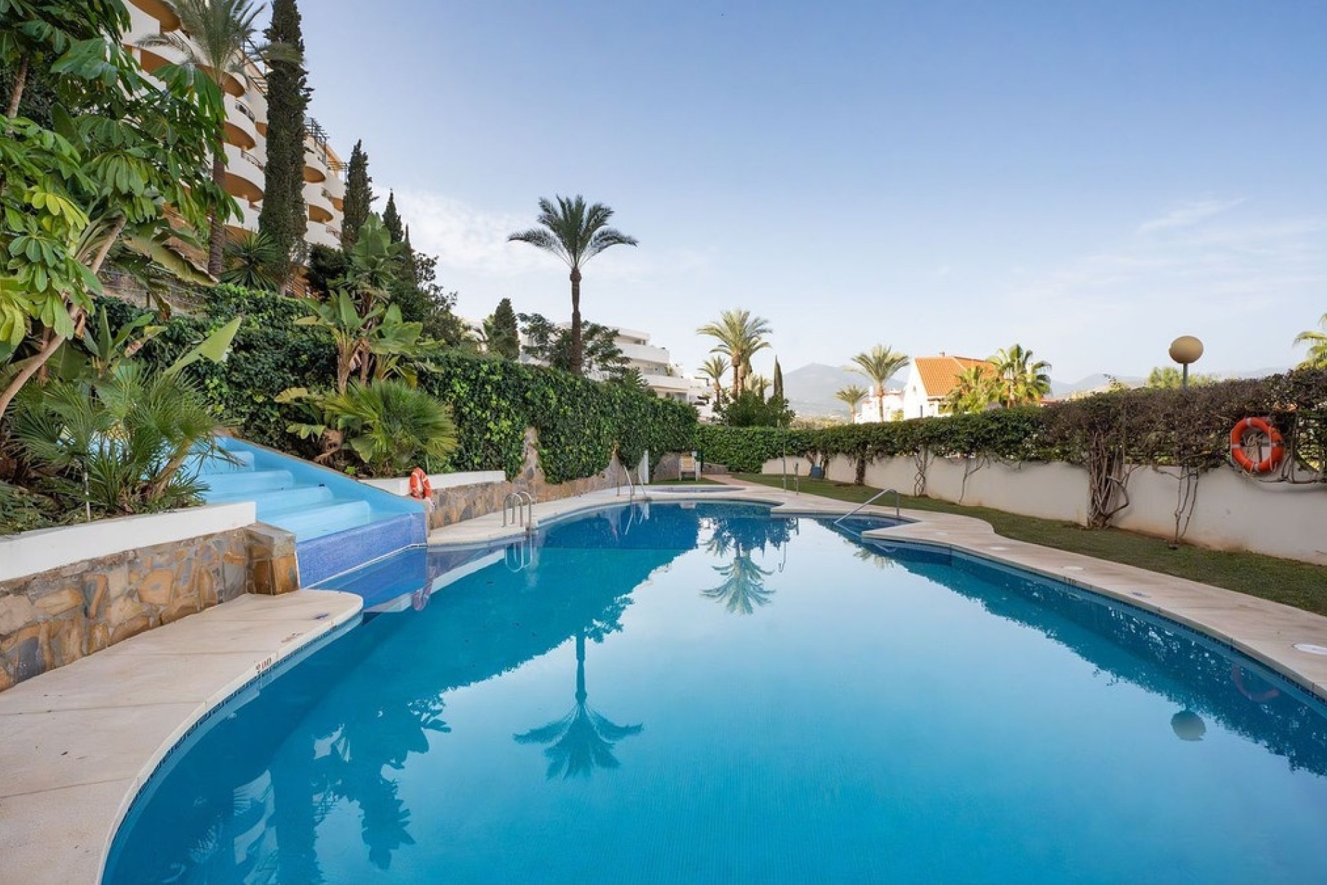 Wiederverkauf - apartment - Marbella - Nueva Andalucía