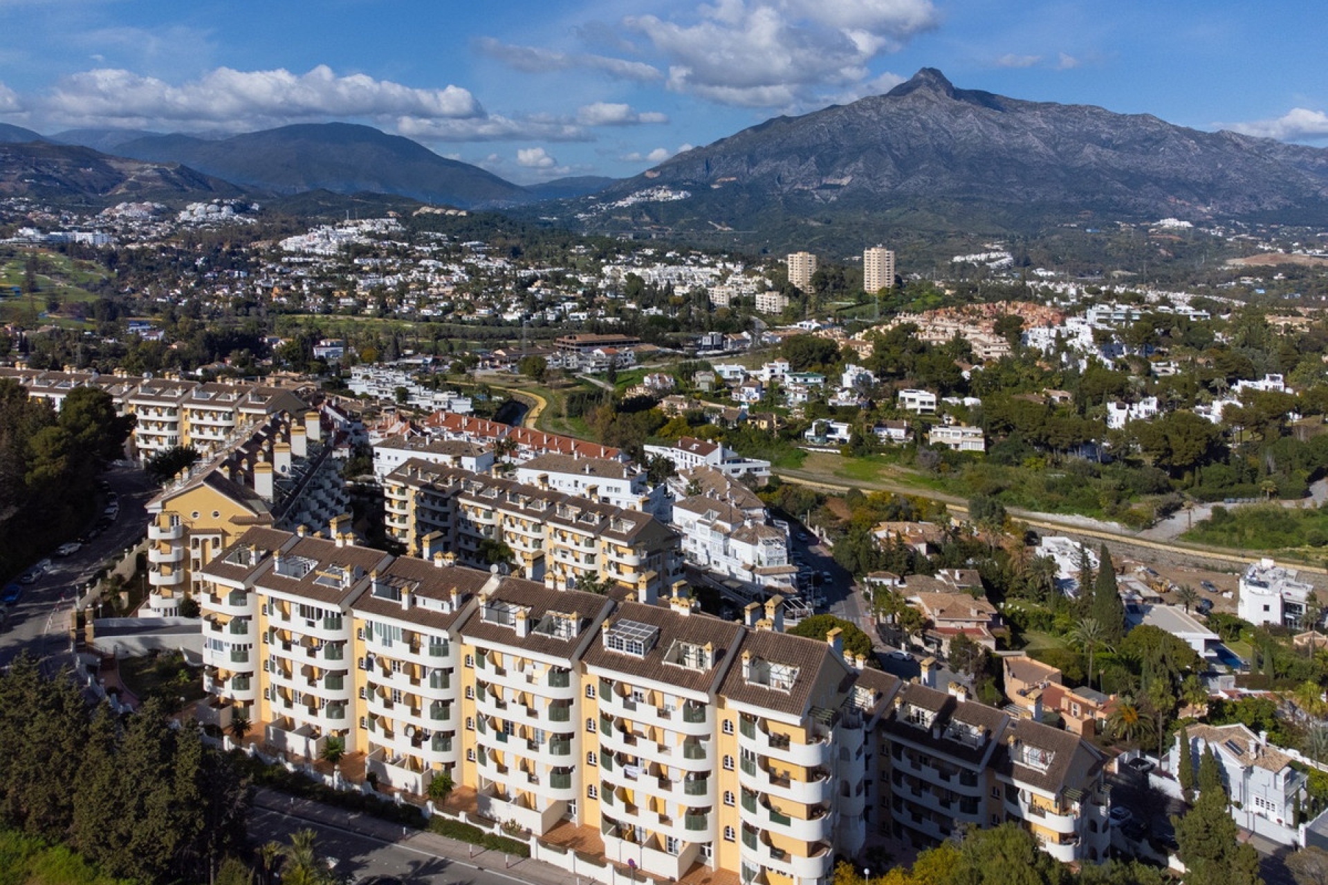 Wiederverkauf - apartment - Marbella - Nueva Andalucía