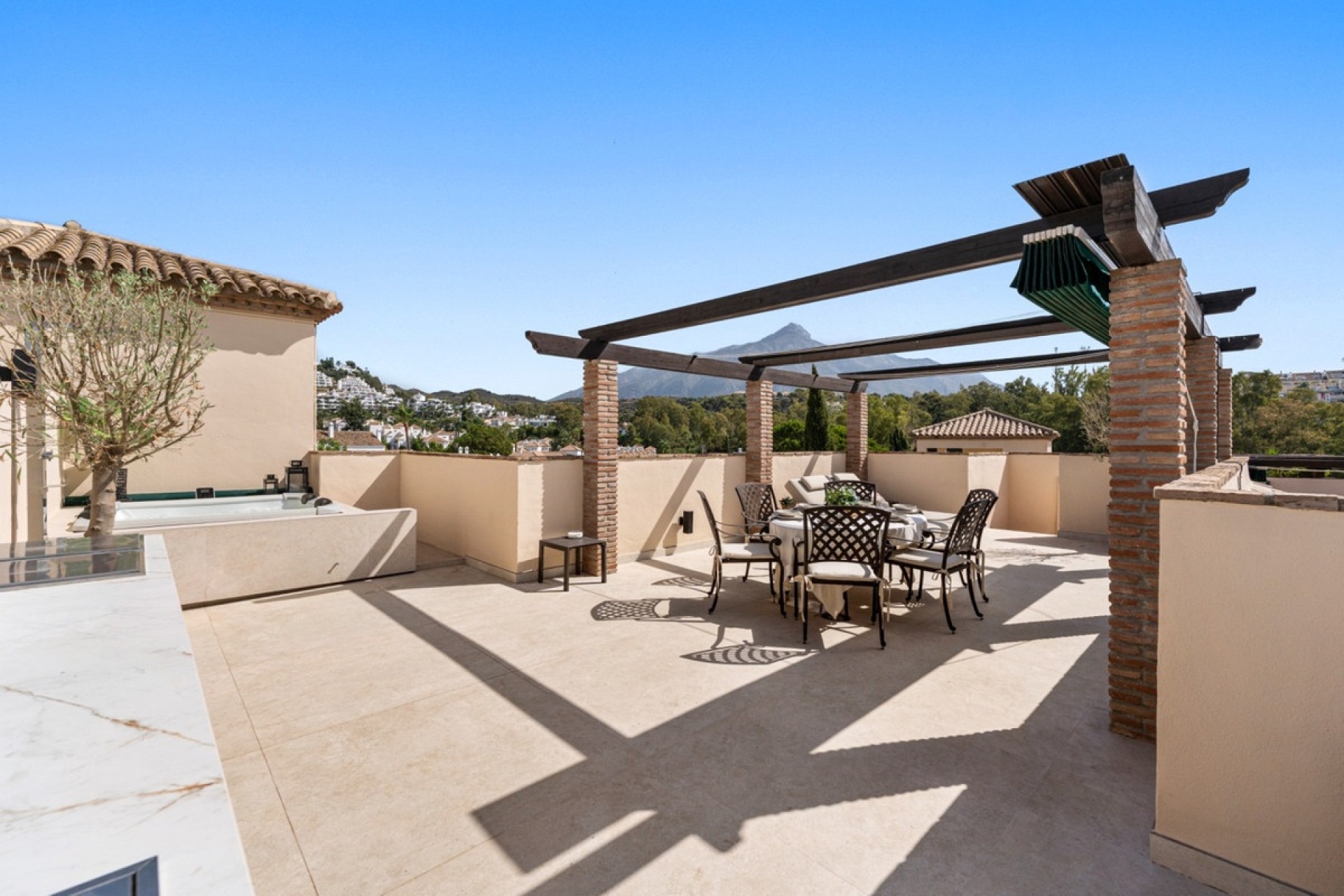 Wiederverkauf - apartment - Marbella - Nueva Andalucía