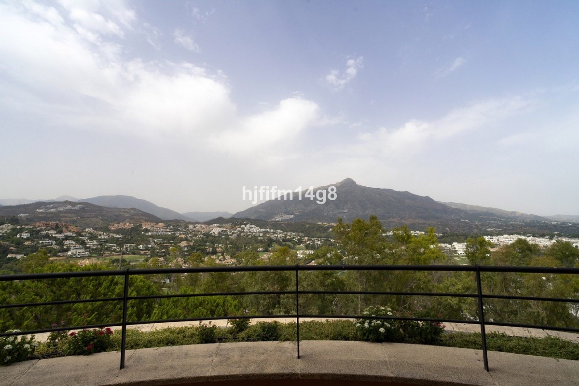 Wiederverkauf - apartment - Marbella - Nueva Andalucía