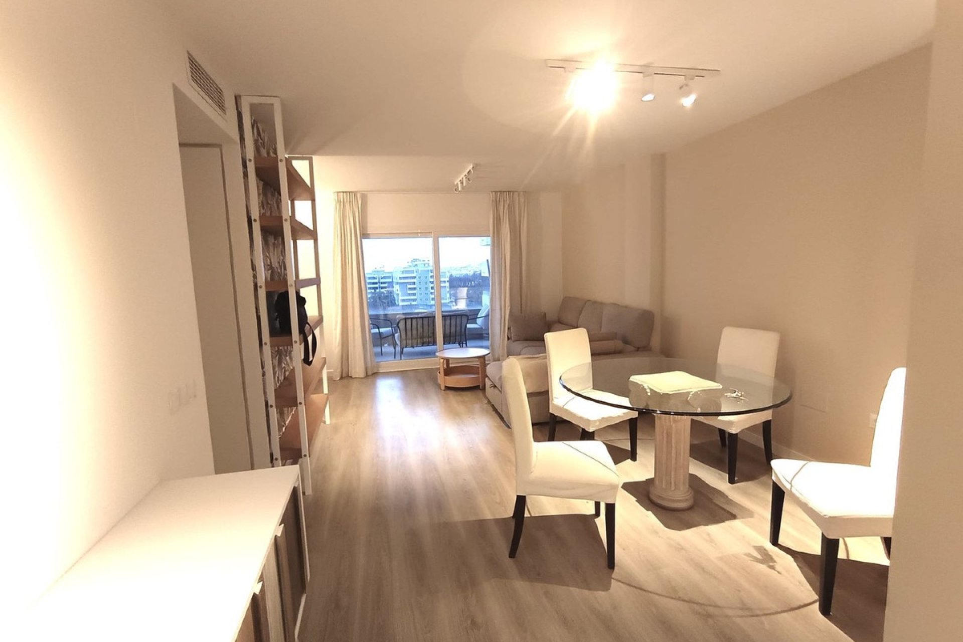 Wiederverkauf - apartment - Marbella - Nueva Andalucía