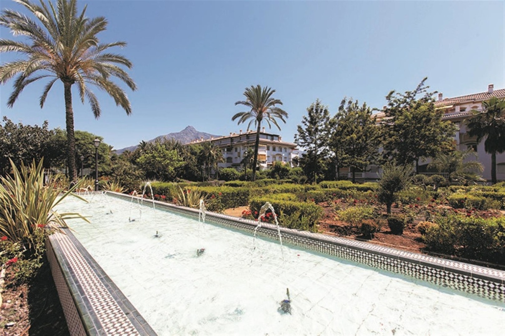 Wiederverkauf - apartment - Marbella - Nueva Andalucía