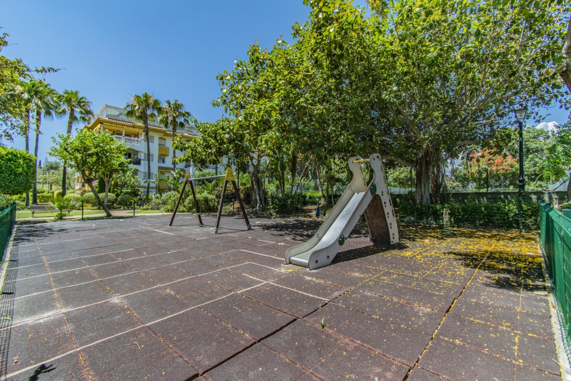 Wiederverkauf - apartment - Marbella - Nueva Andalucía