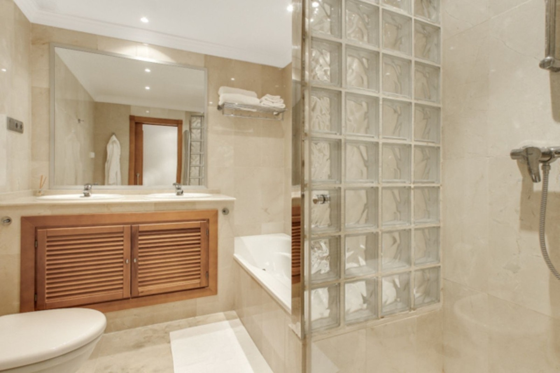 Wiederverkauf - apartment - Marbella - Nueva Andalucía