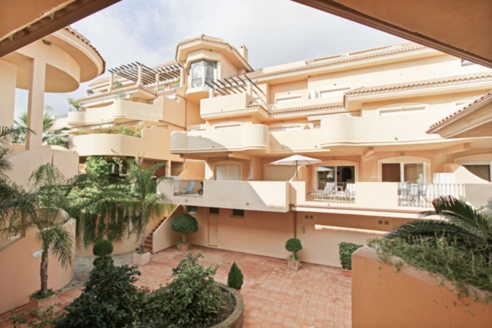 Wiederverkauf - apartment - Marbella - Nueva Andalucía