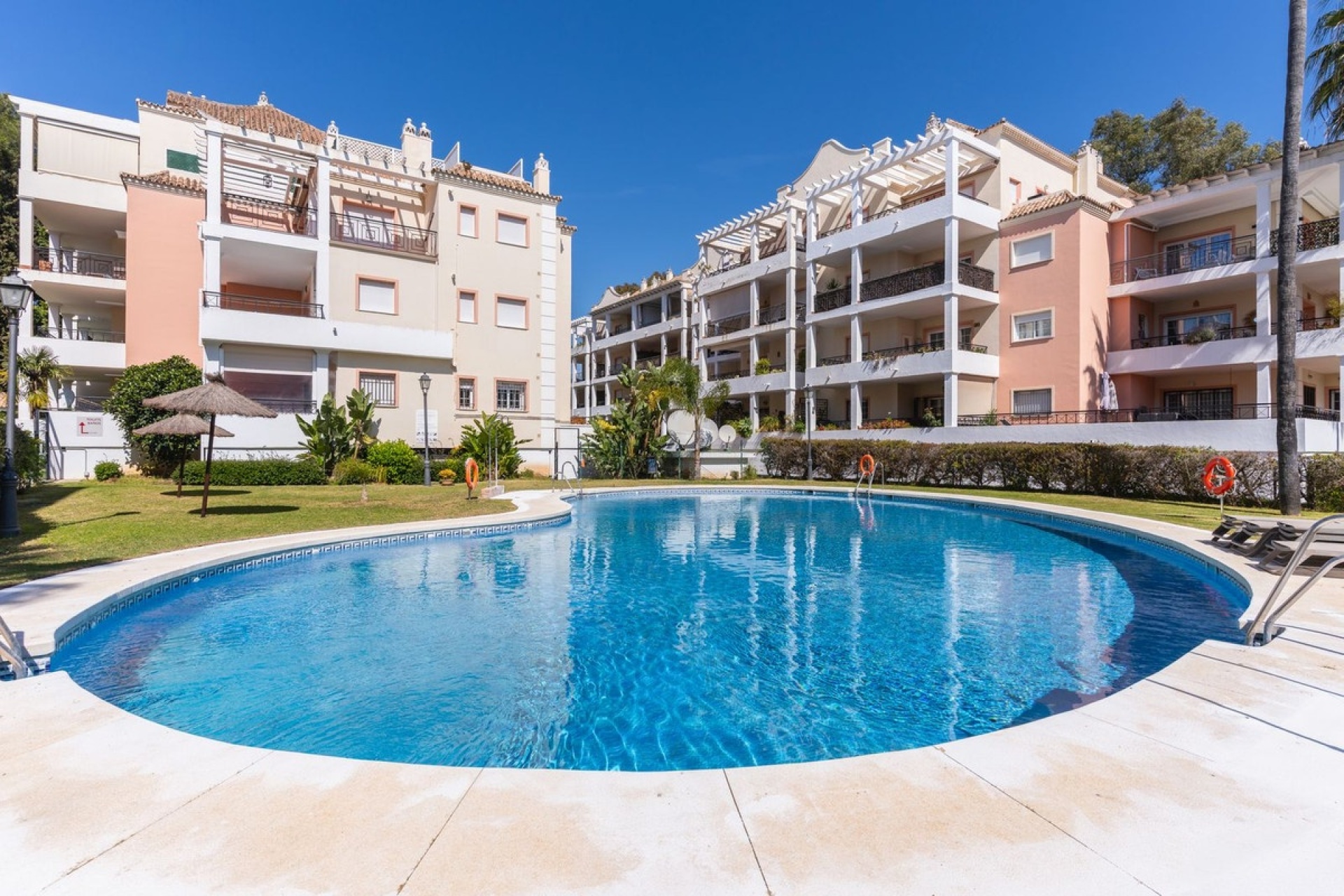 Wiederverkauf - apartment - Marbella - Nueva Andalucía
