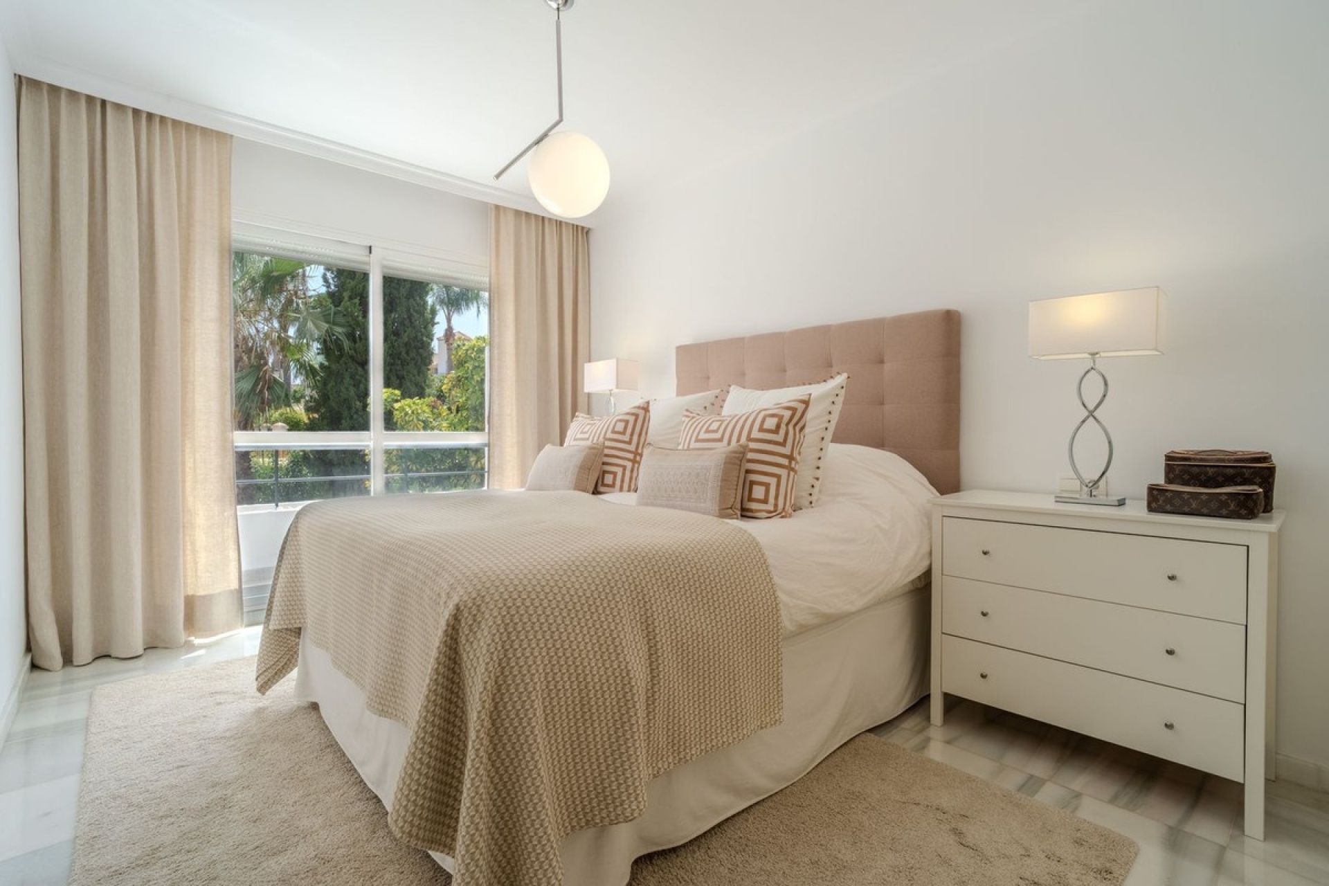 Wiederverkauf - apartment - Marbella - Nueva Andalucía