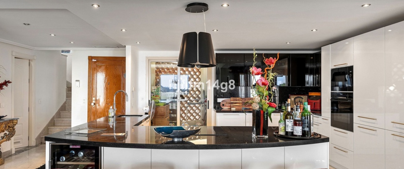 Wiederverkauf - apartment - Marbella - Nueva Andalucía