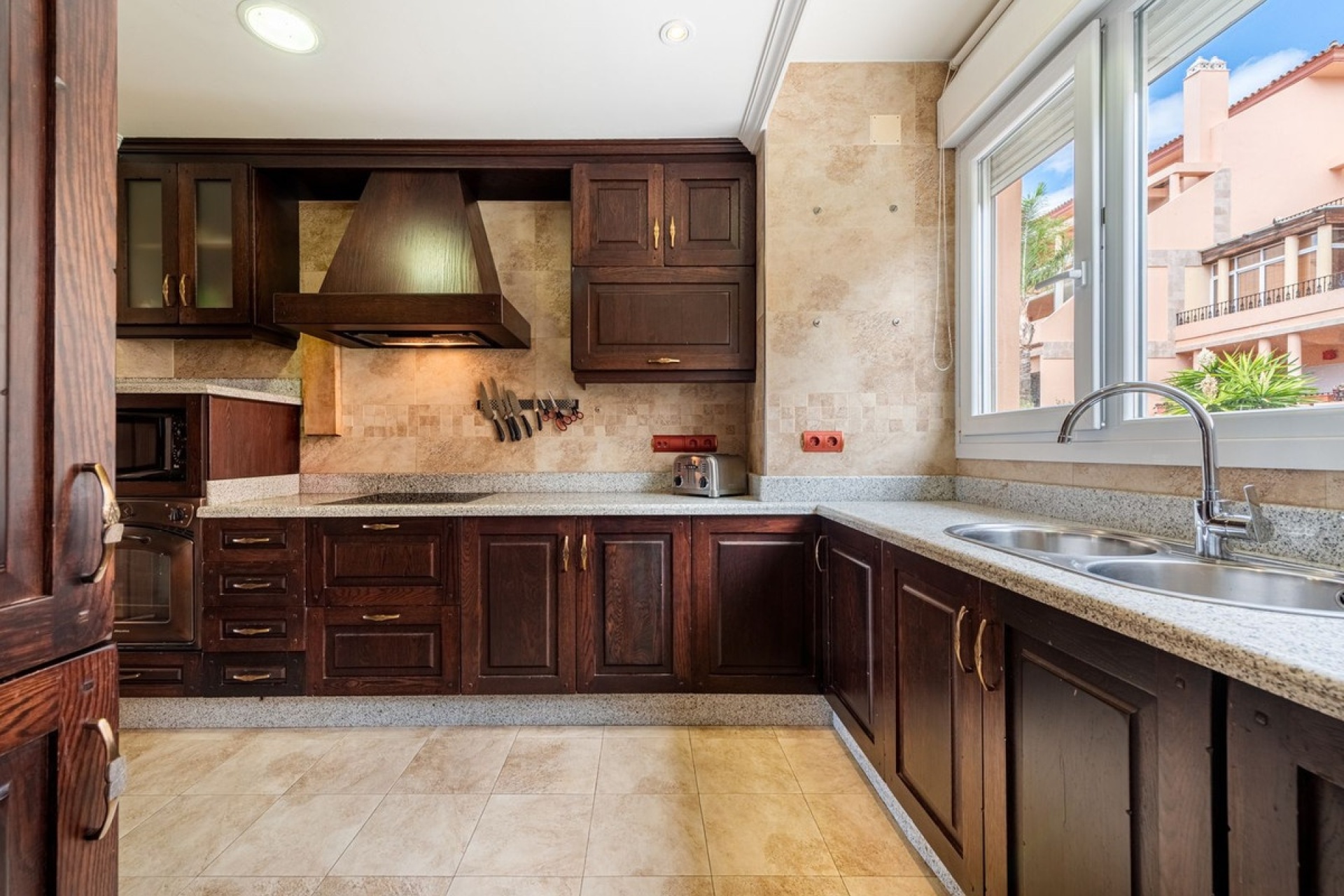 Wiederverkauf - apartment - Marbella - Nueva Andalucía