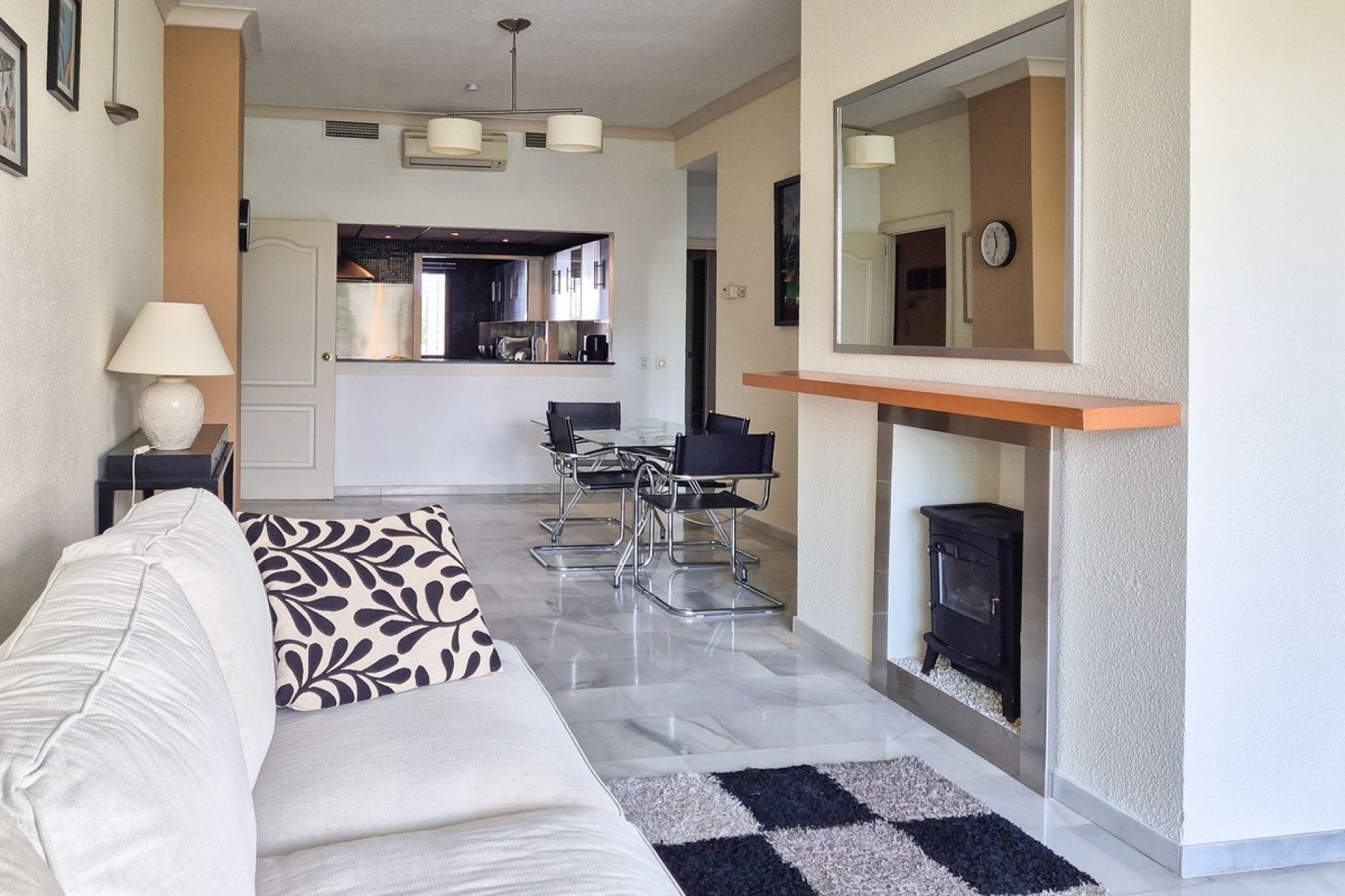 Wiederverkauf - apartment - Marbella - Nueva Andalucía