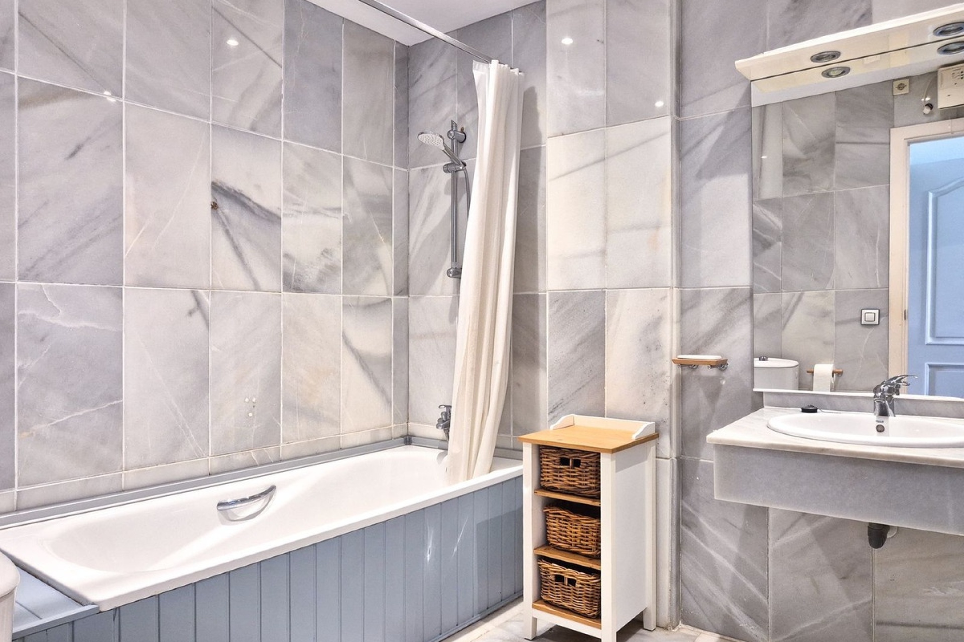 Wiederverkauf - apartment - Marbella - Nueva Andalucía