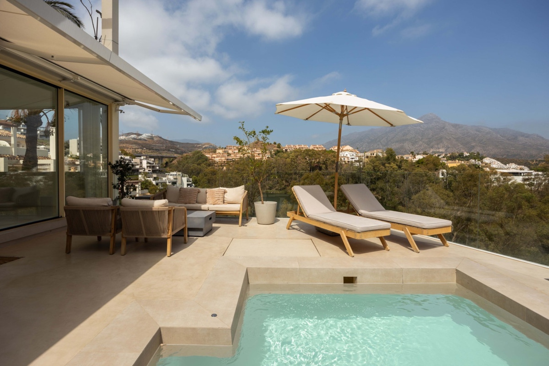 Wiederverkauf - apartment - Marbella - Nueva Andalucía
